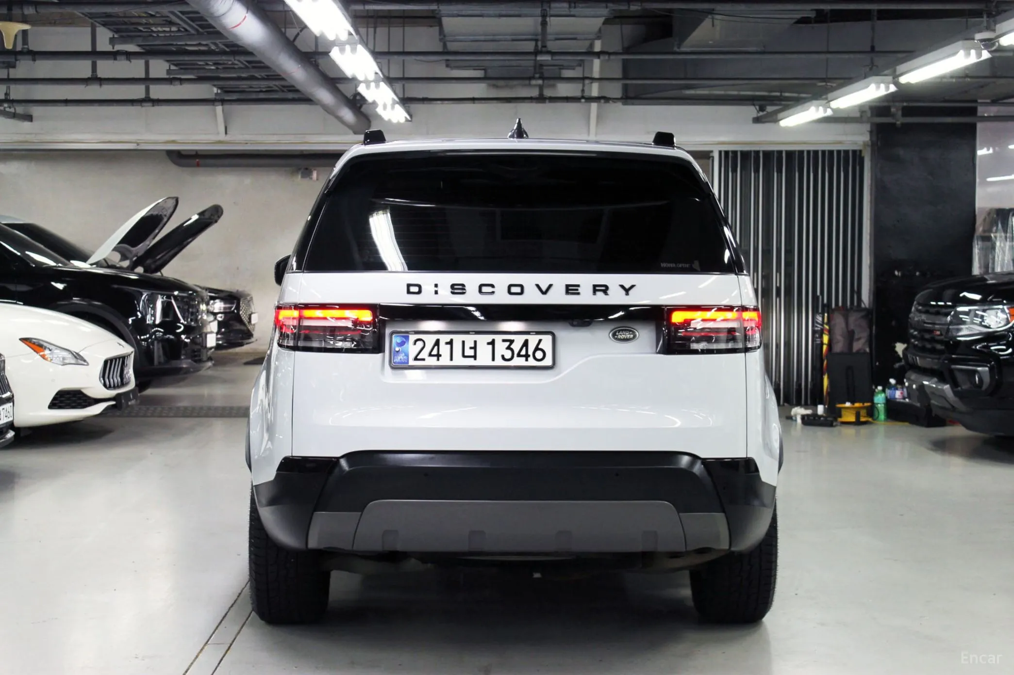 Land Rover Discovery 5 превью 5
