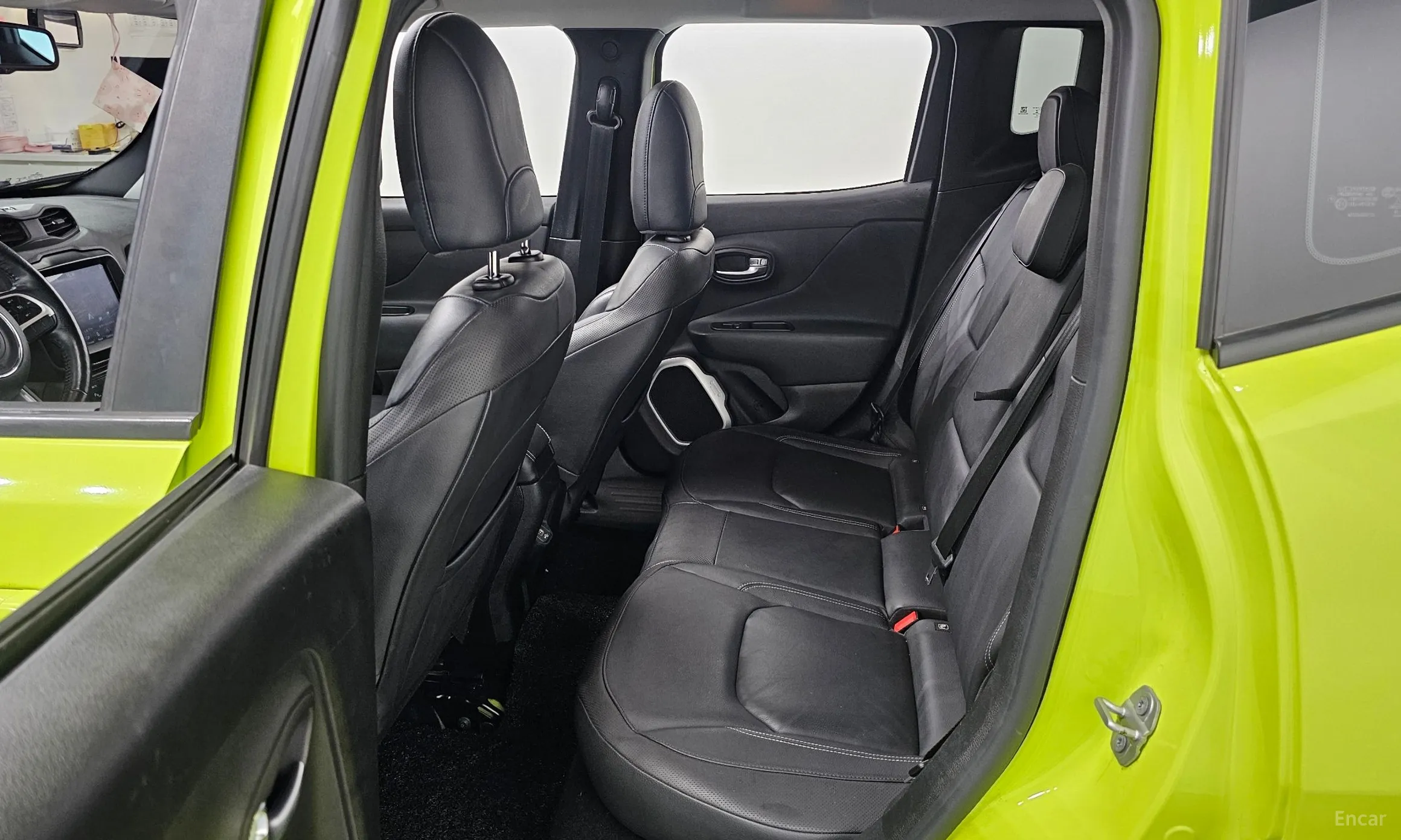 Jeep Renegade превью 12