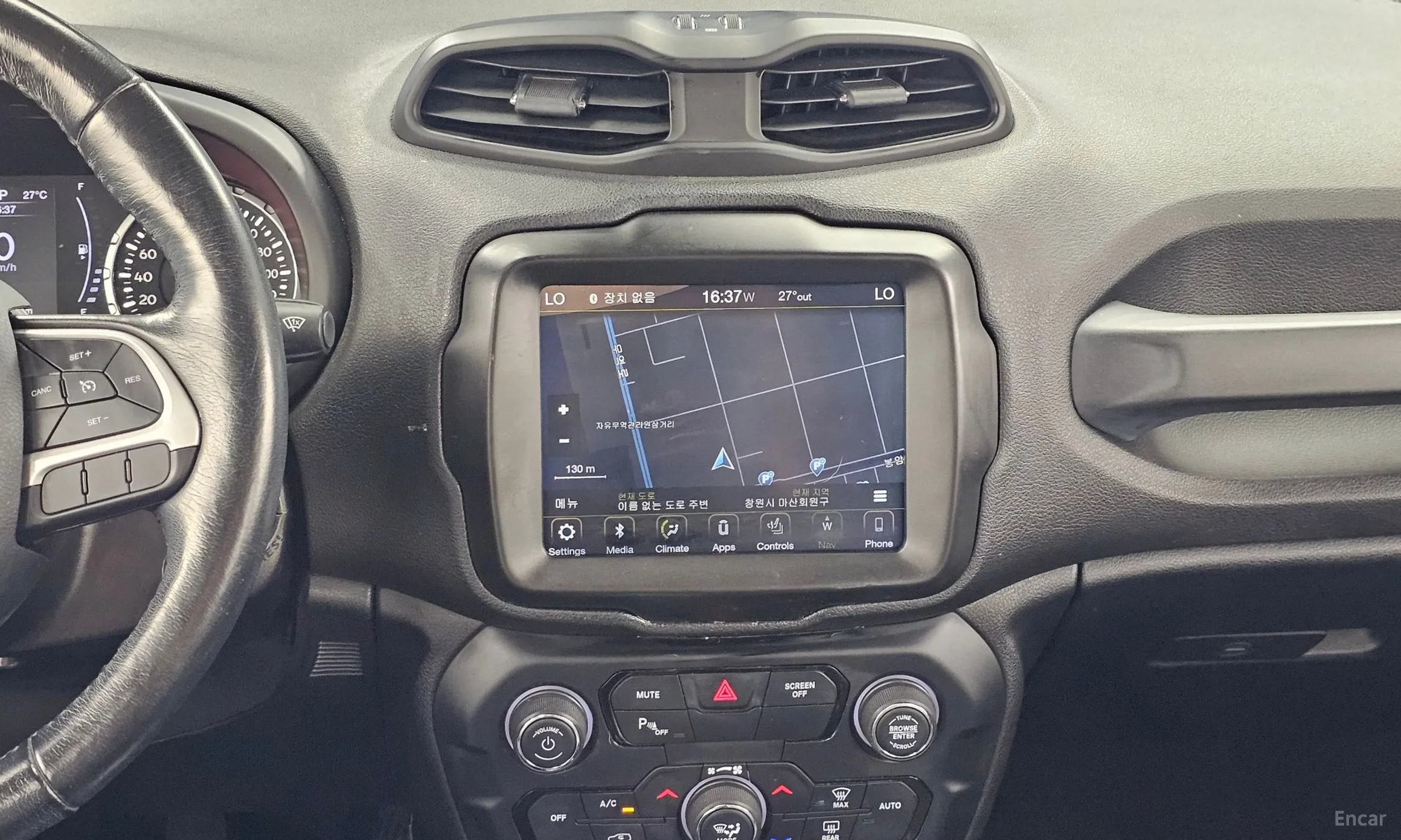 Jeep Renegade превью 14