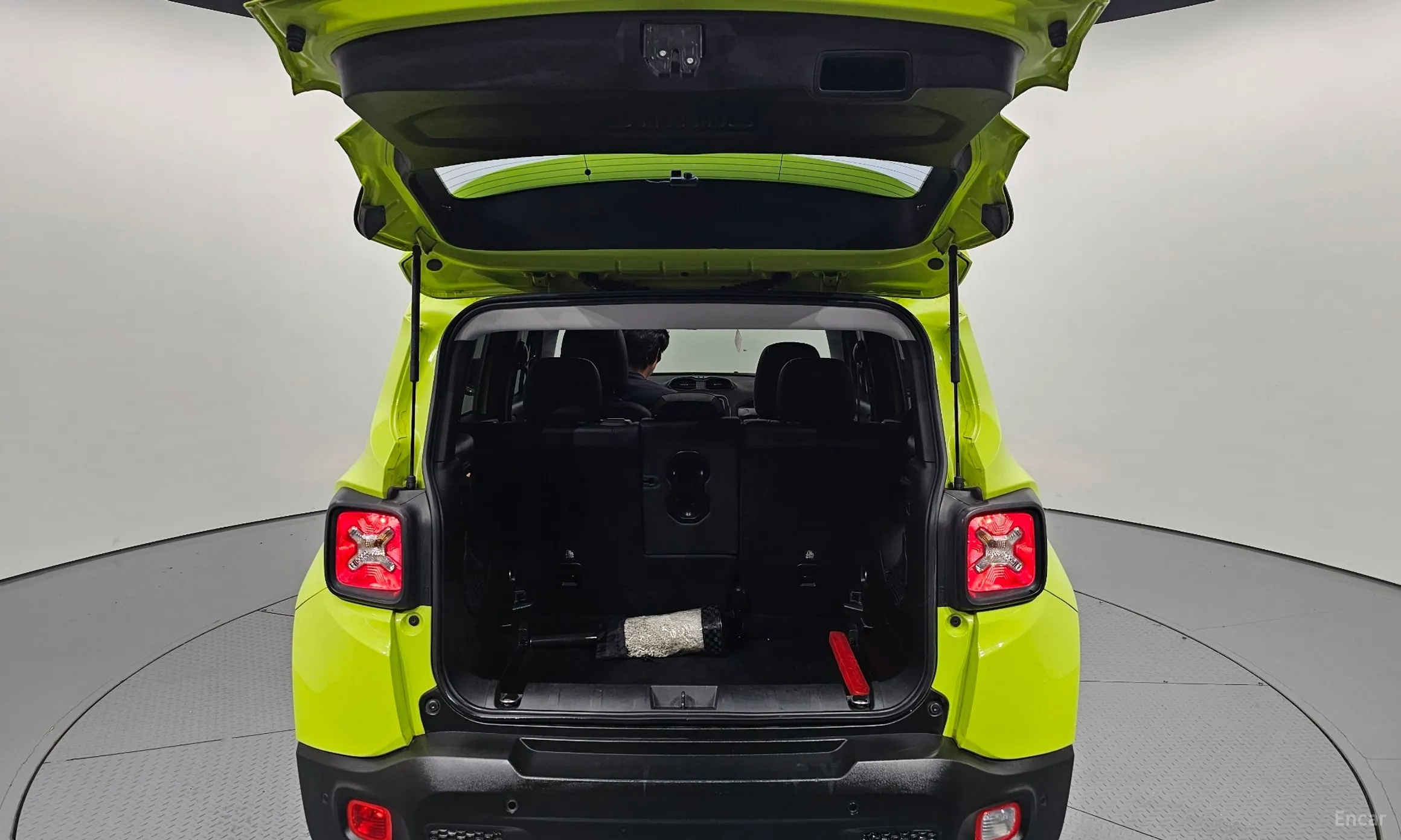 Jeep Renegade превью 20