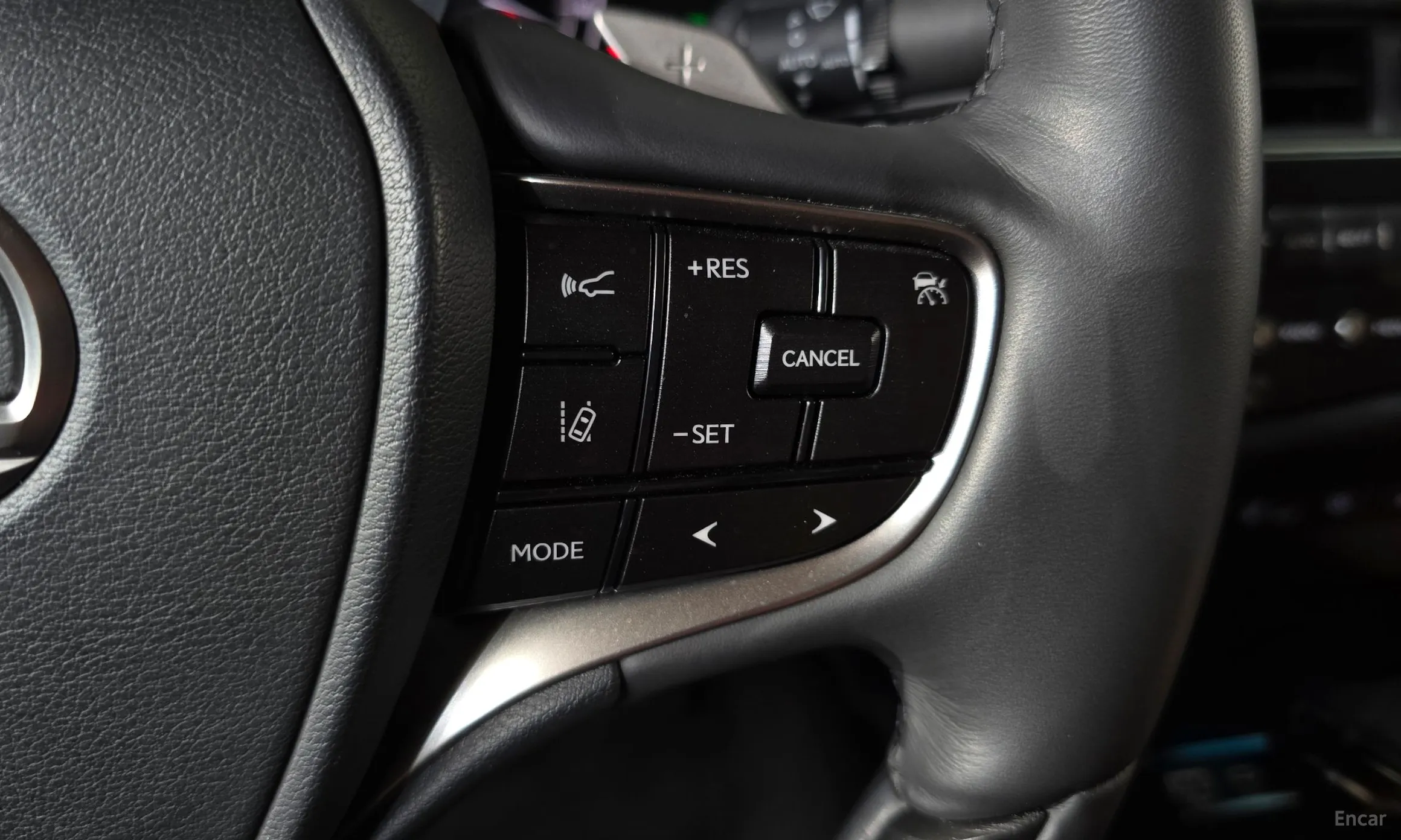 Lexus ES300h 7th Generation превью 15