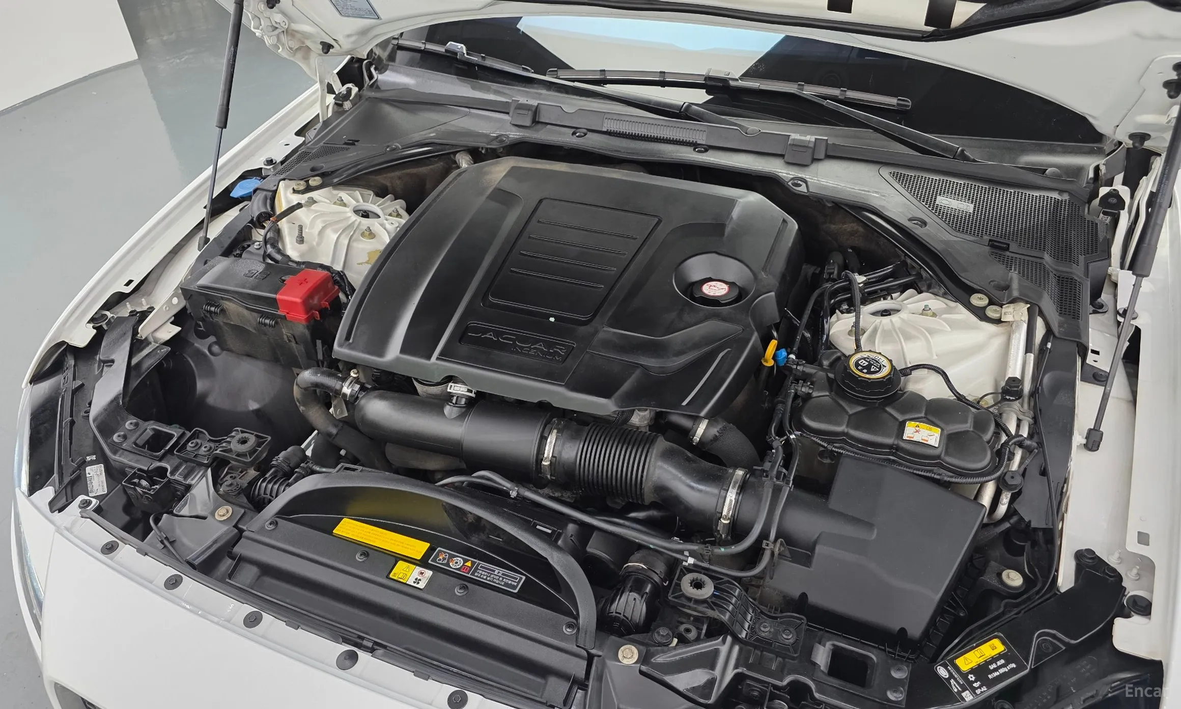 Jaguar XF (x260) превью 6