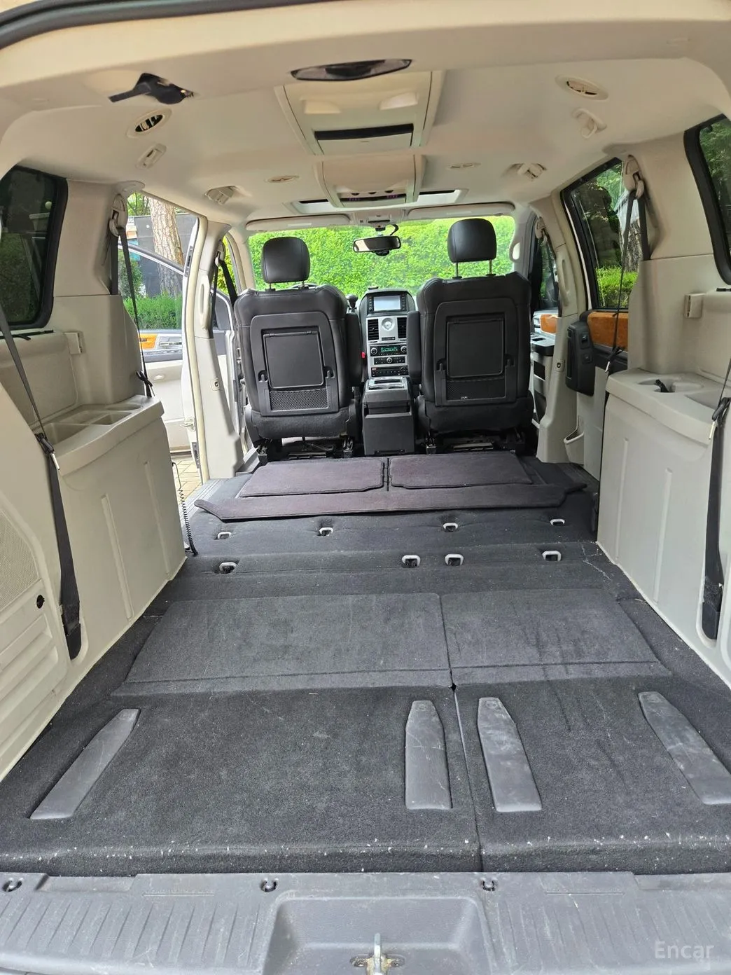 Chrysler Grand Voyager превью 14