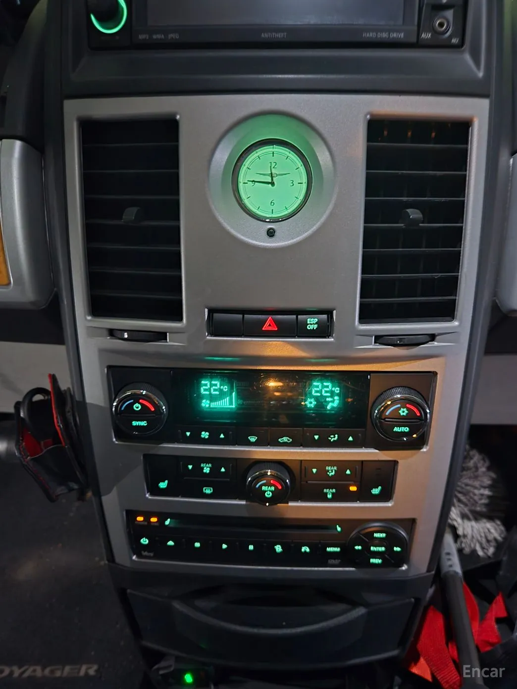 Chrysler Grand Voyager превью 8