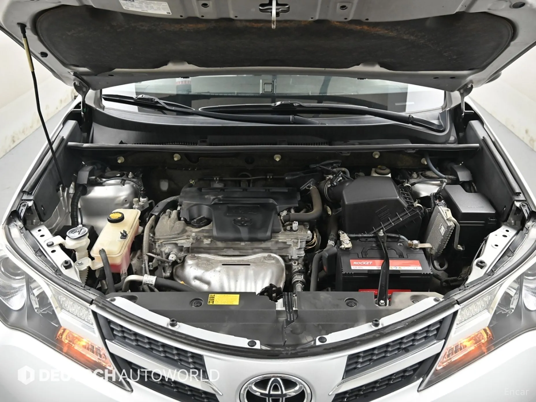 Toyota RAV4 превью 6