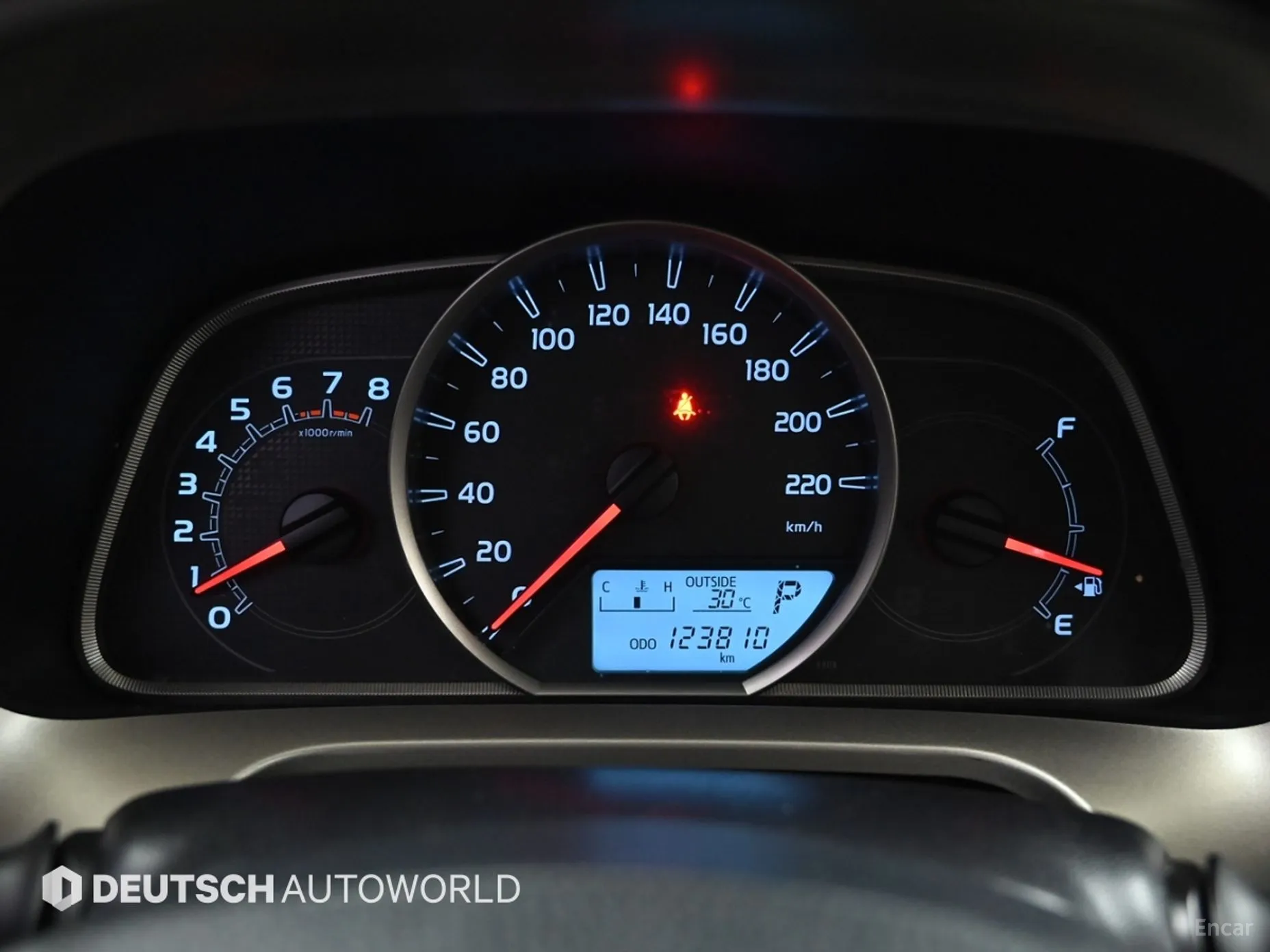 Toyota RAV4 превью 8