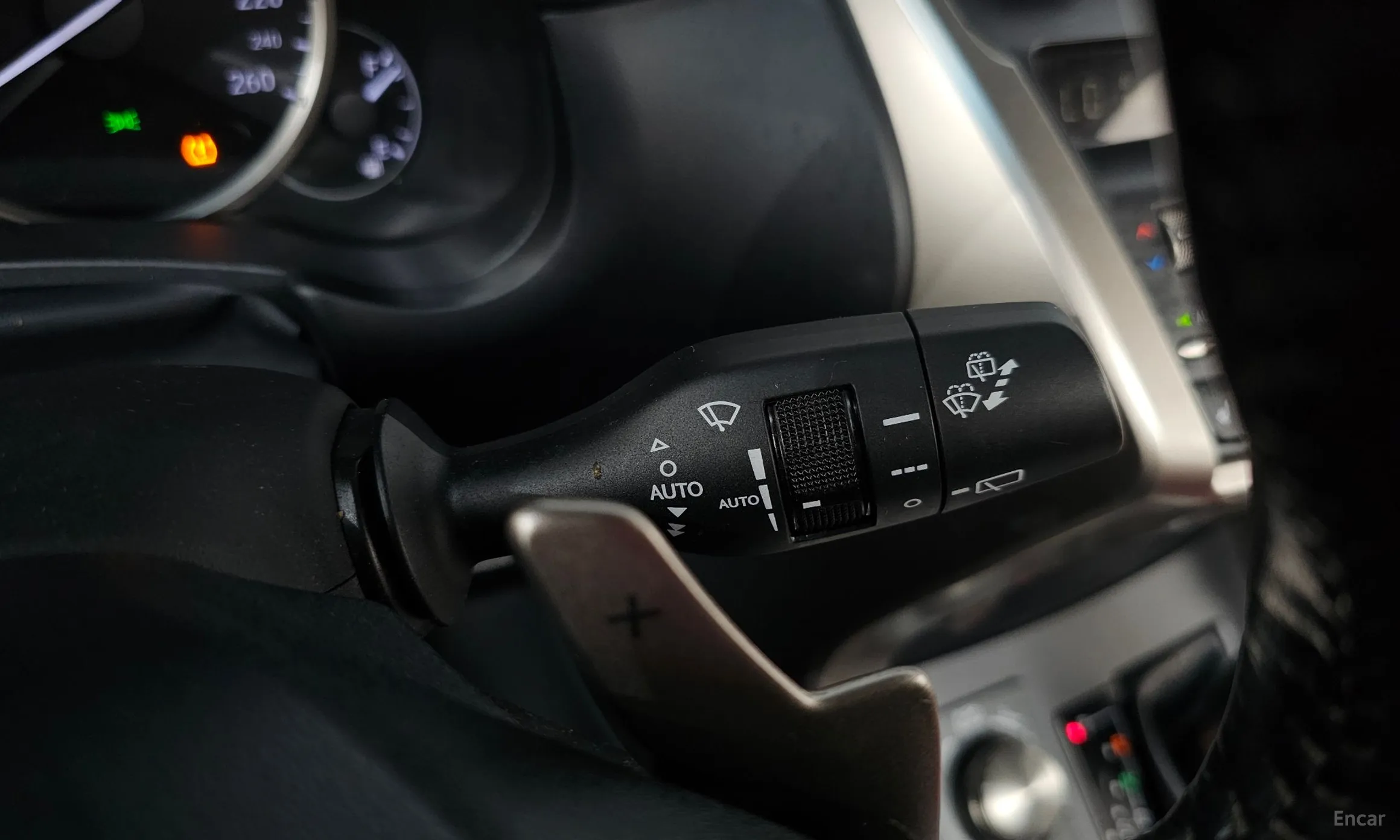 Lexus NX300h превью 18