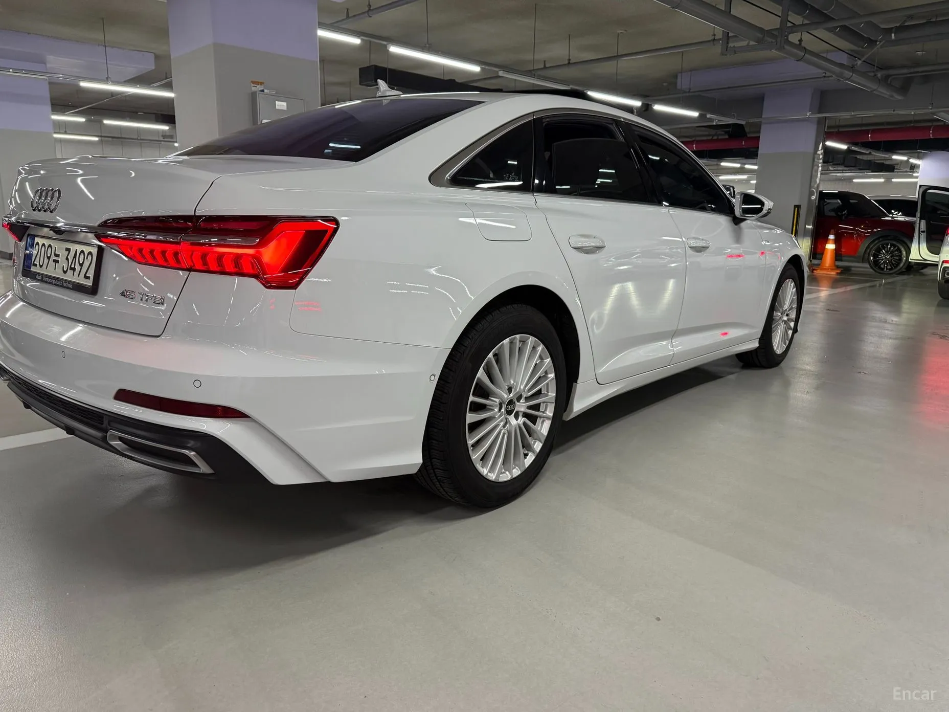 Audi A6 (C8)