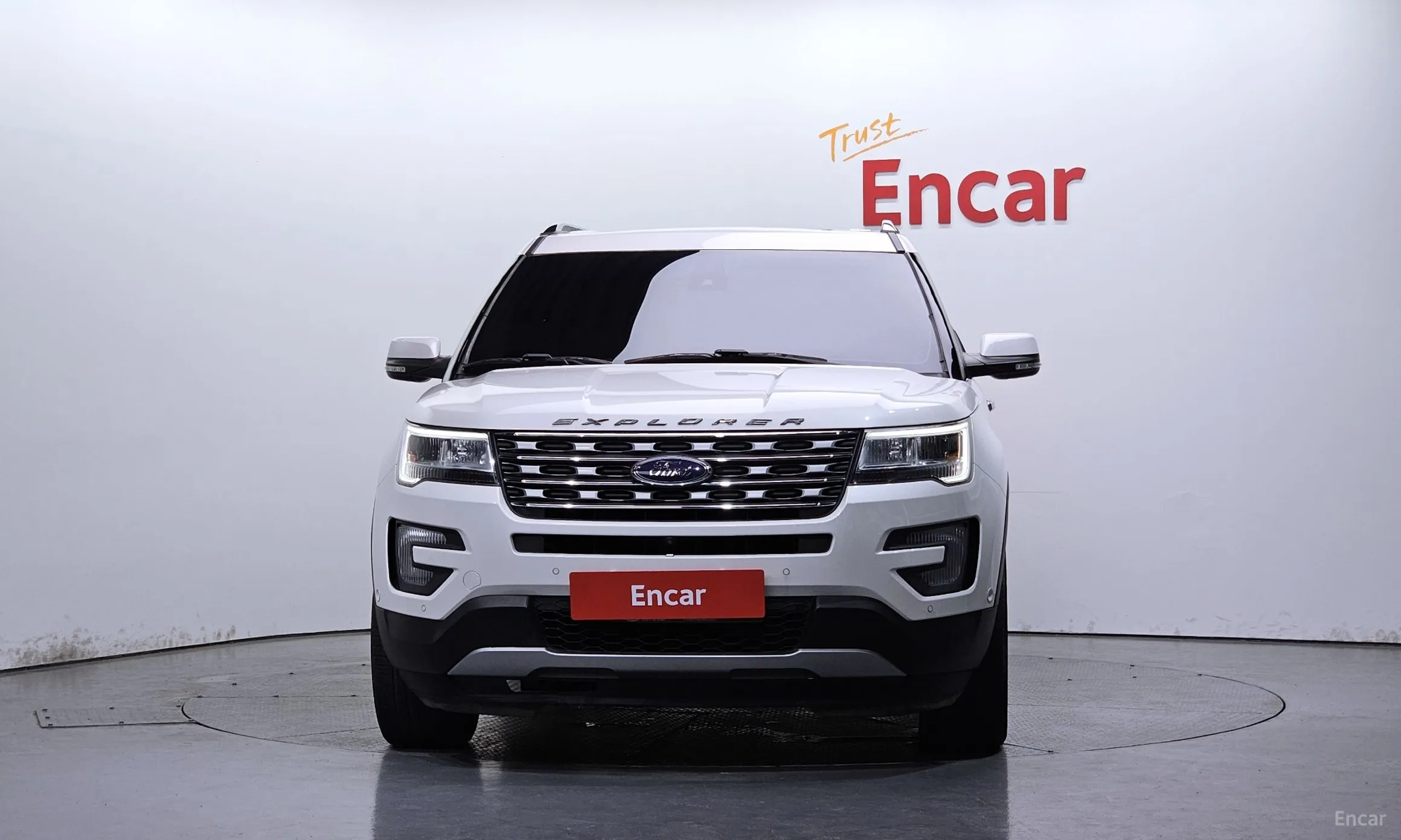 Ford Explorer превью 3