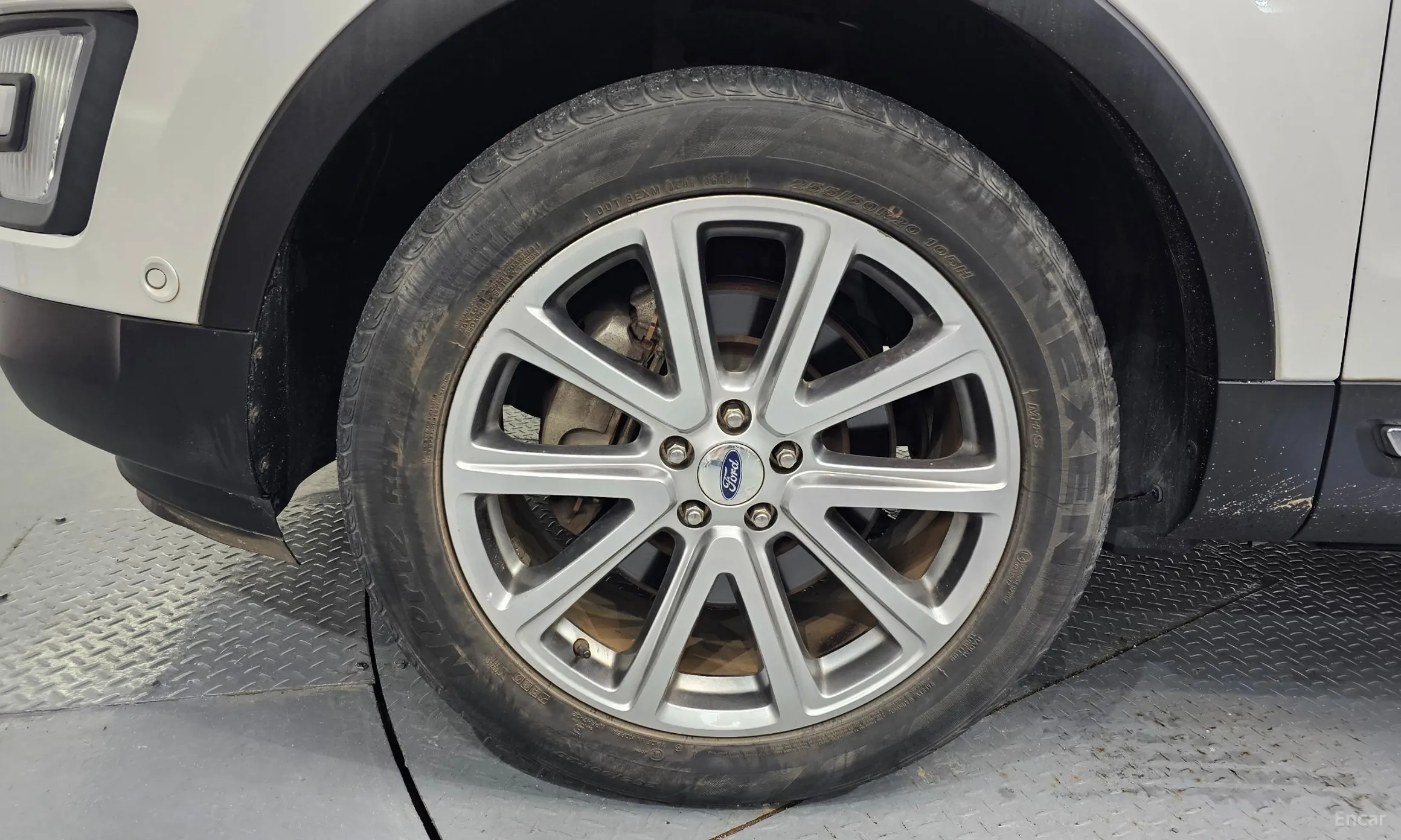 Ford Explorer превью 5