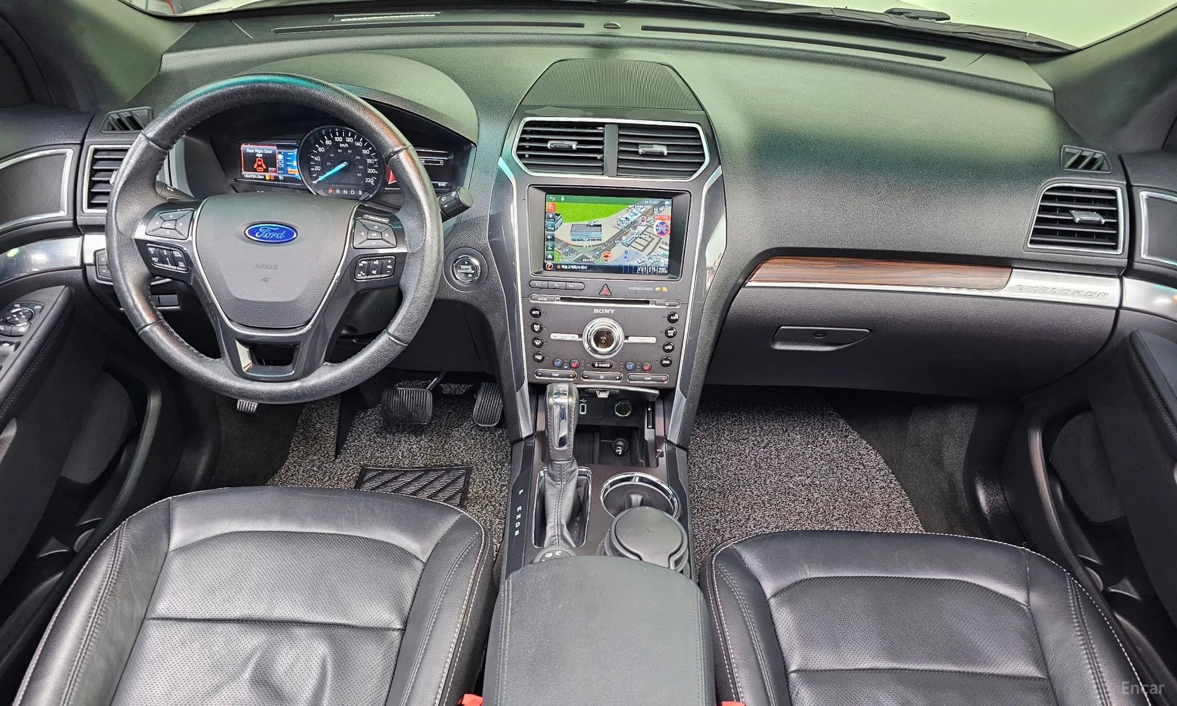 Ford Explorer превью 7