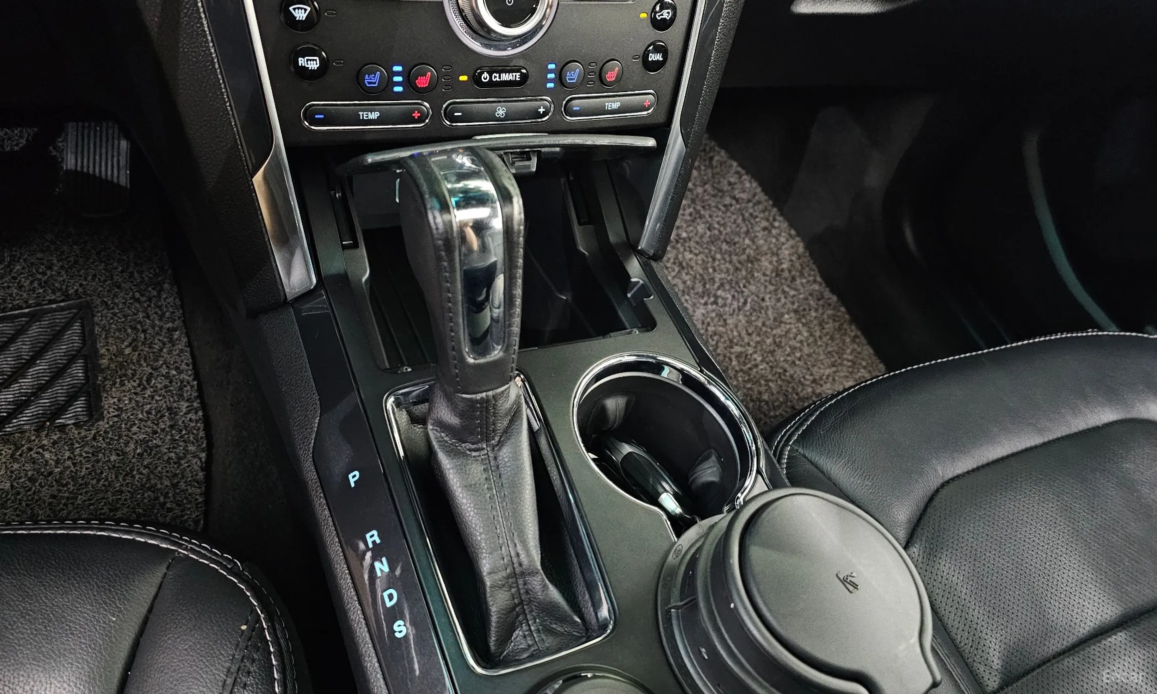 Ford Explorer превью 9