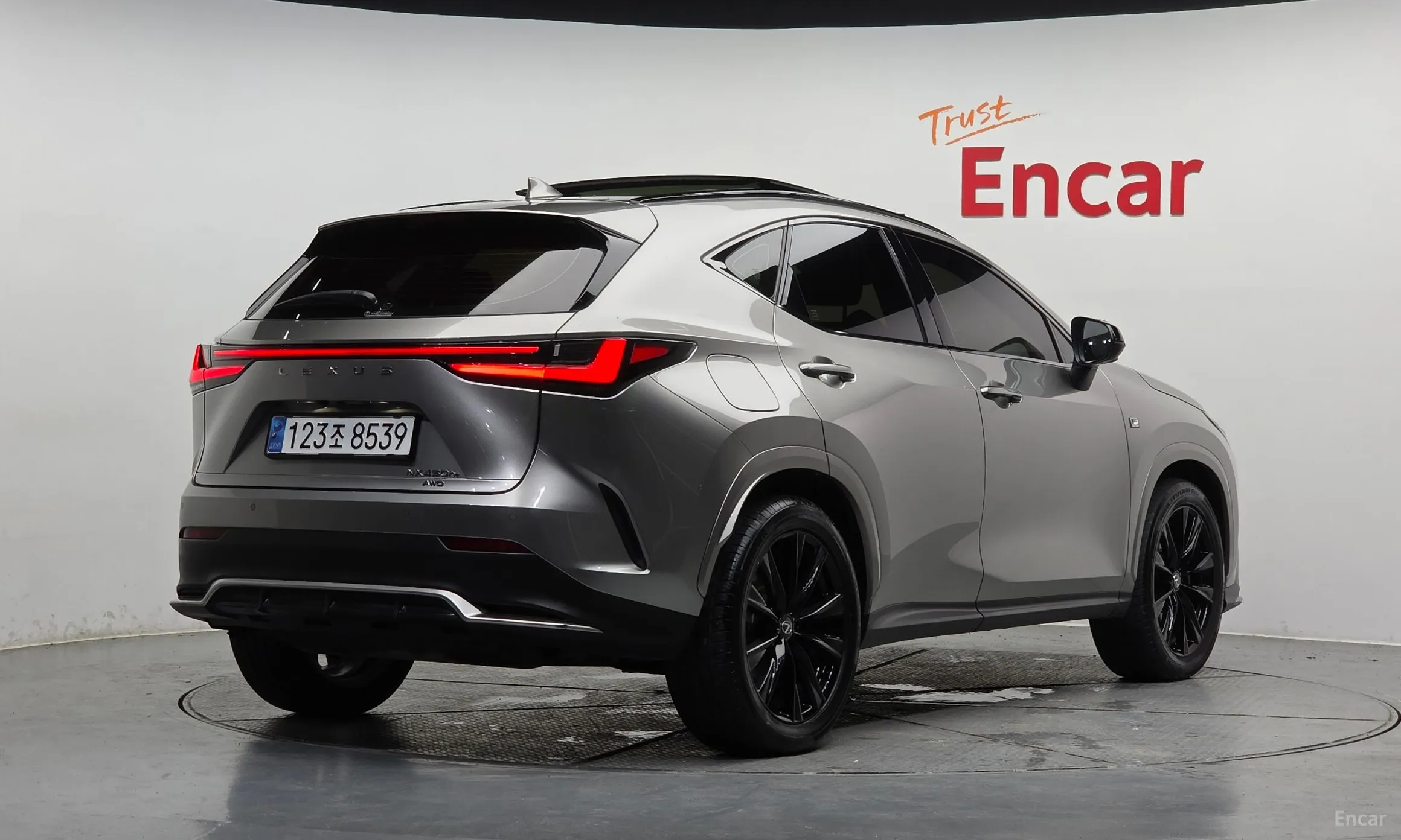 Lexus NX450h + 2nd Gen