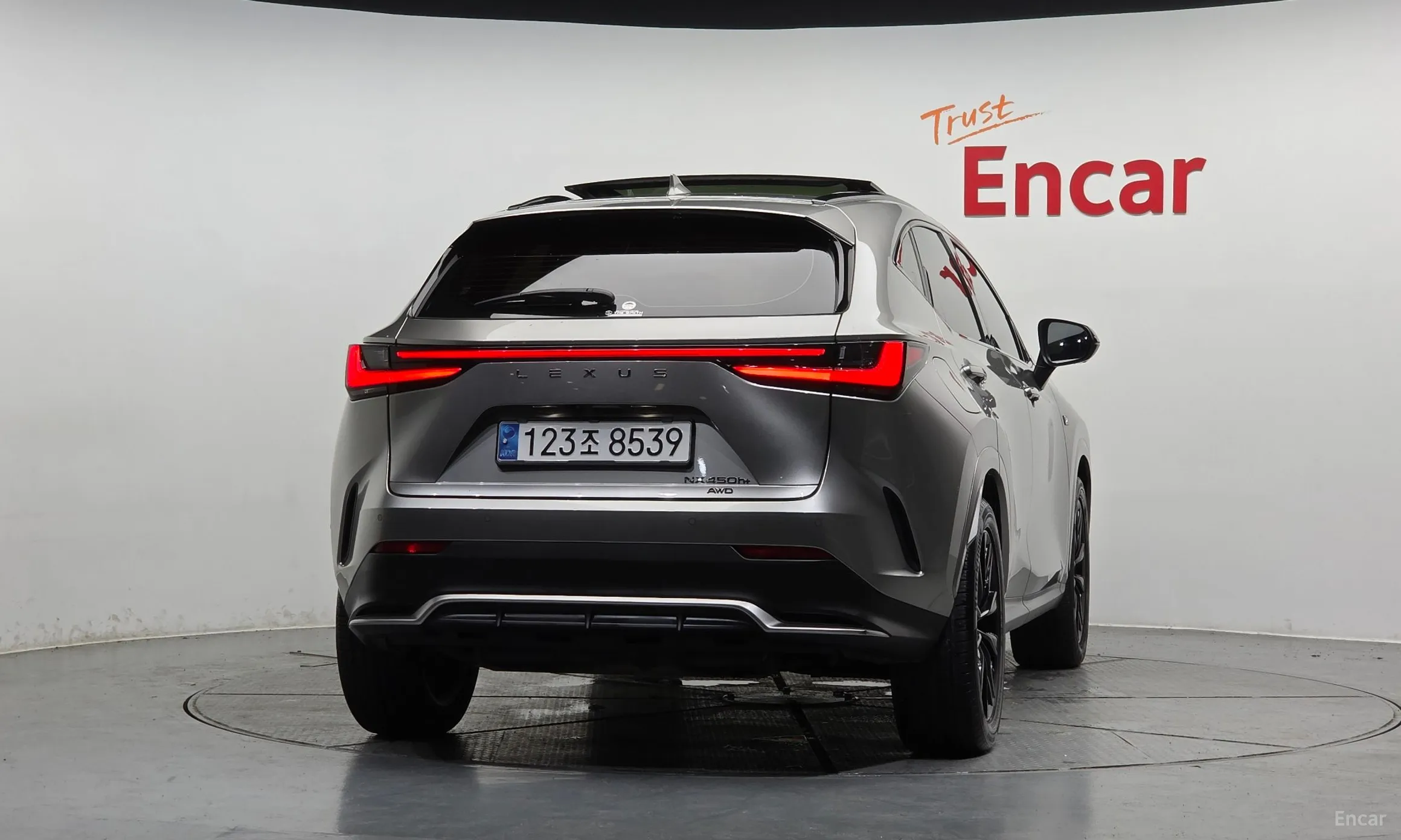 Lexus NX450h + 2nd Gen превью 4