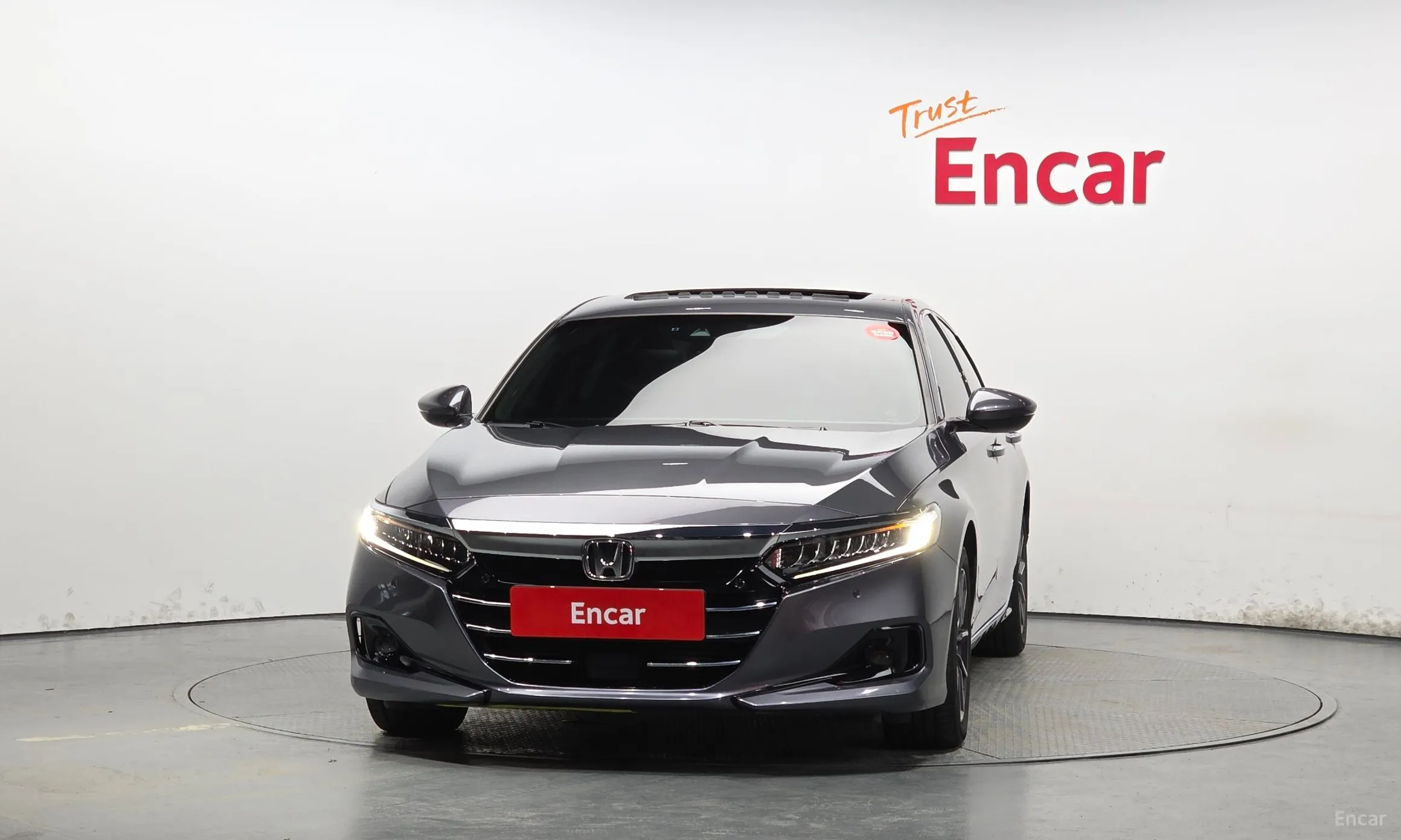 Honda Accord 10th Generation превью 3