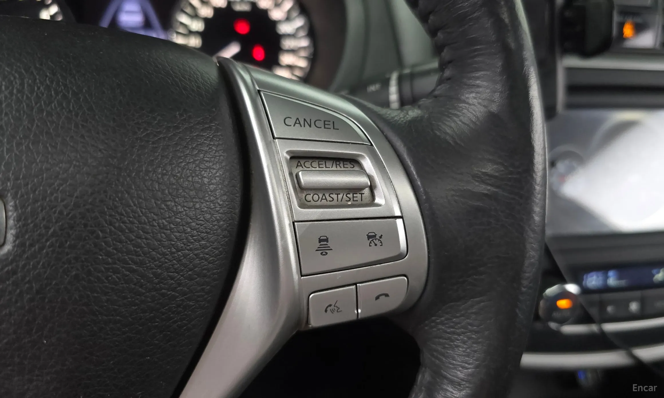 Nissan Altima превью 18