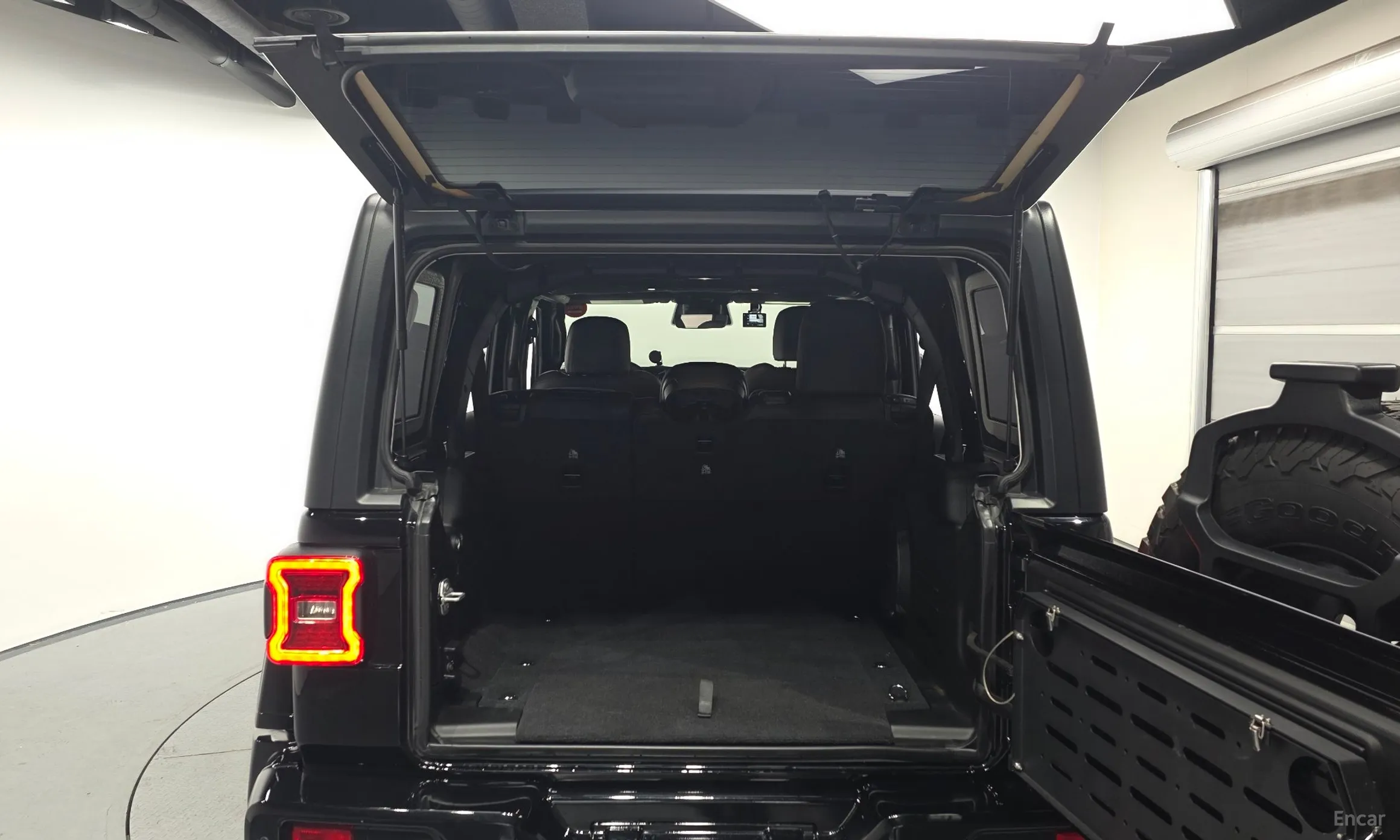 Jeep Wrangler (JL) превью 20