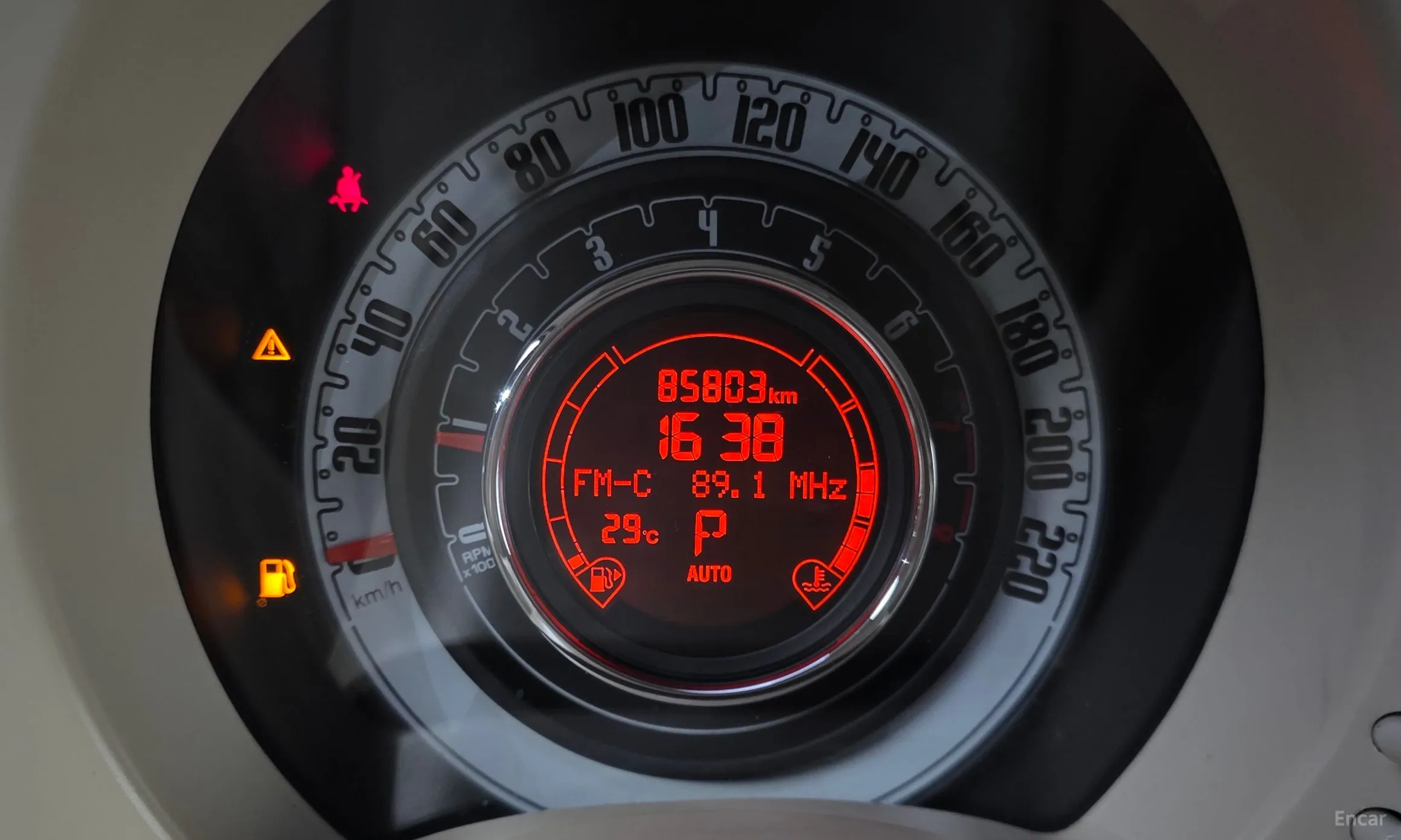 Fiat 500 превью 8