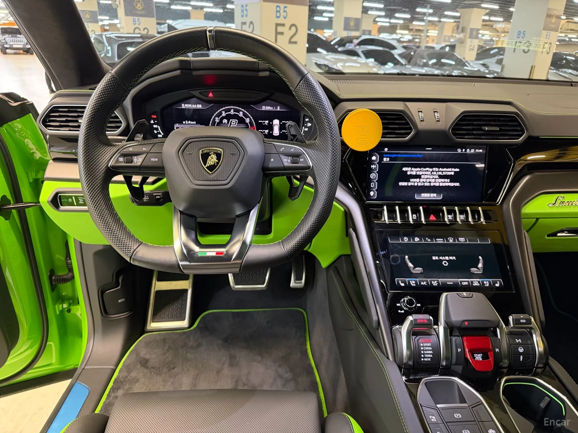 Lamborghini Urus превью 10