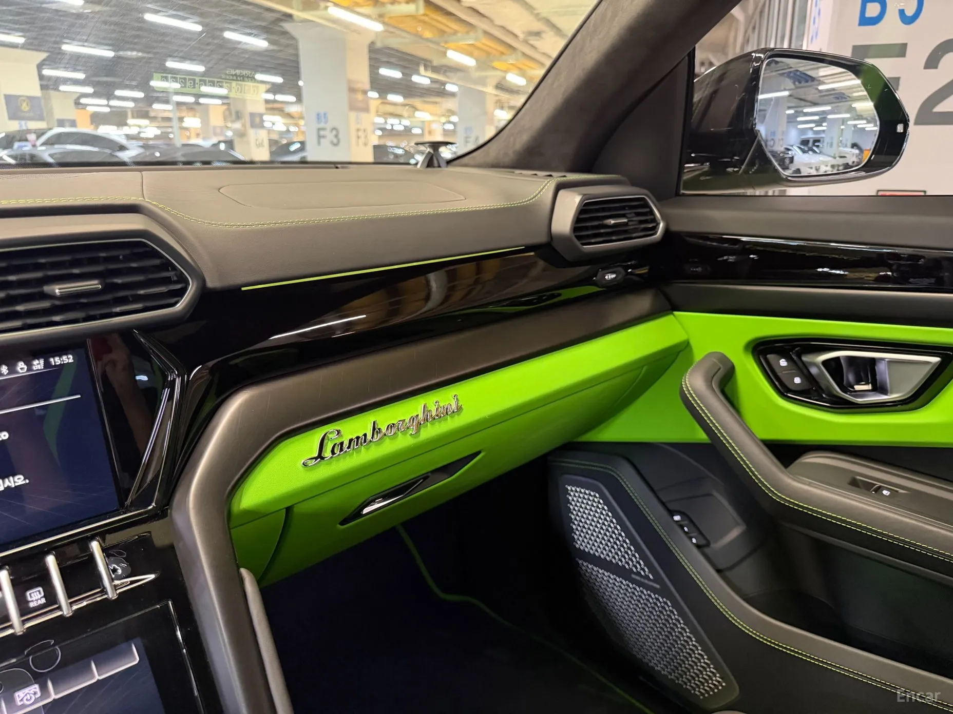 Lamborghini Urus превью 16