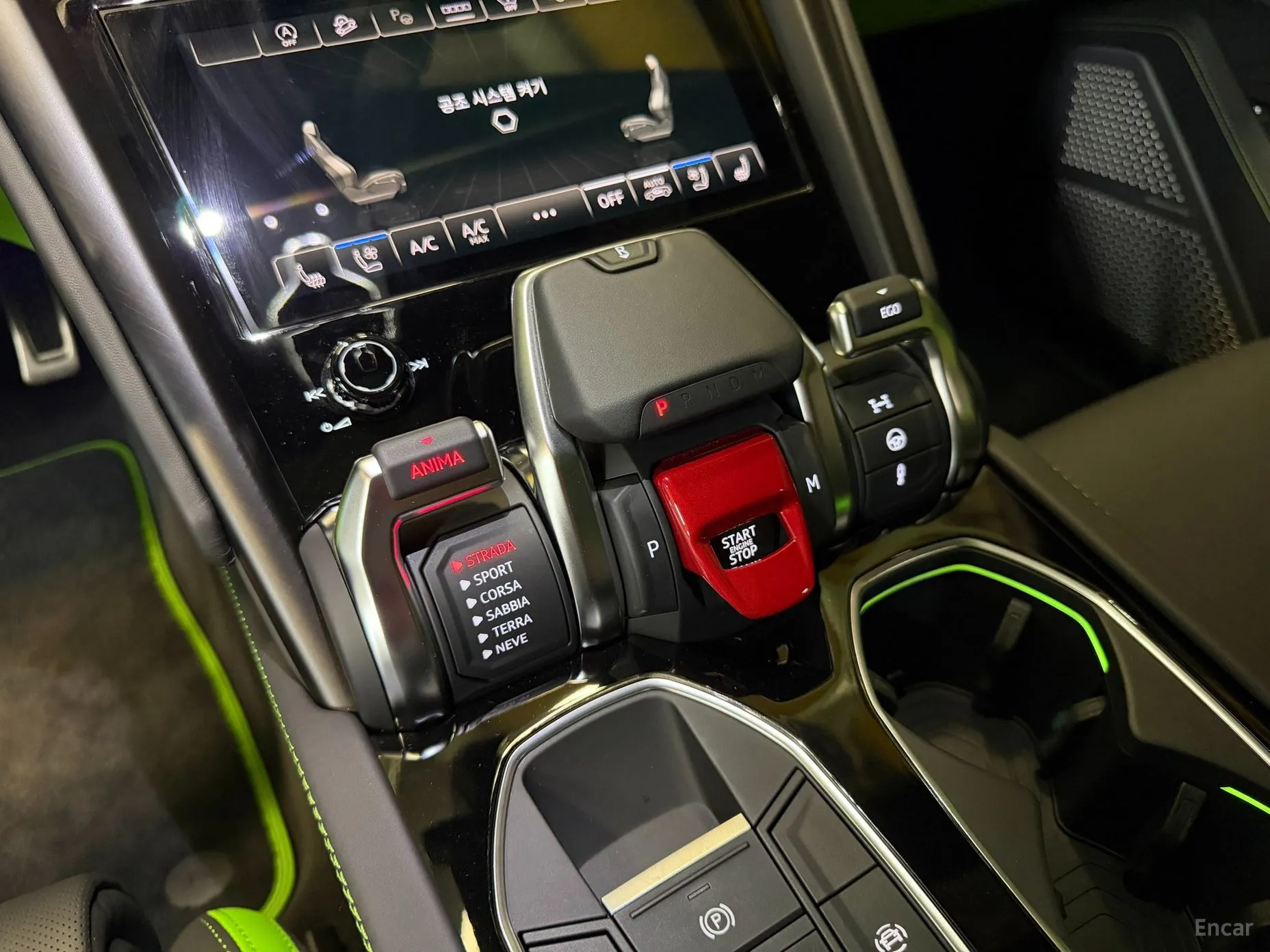 Lamborghini Urus превью 18