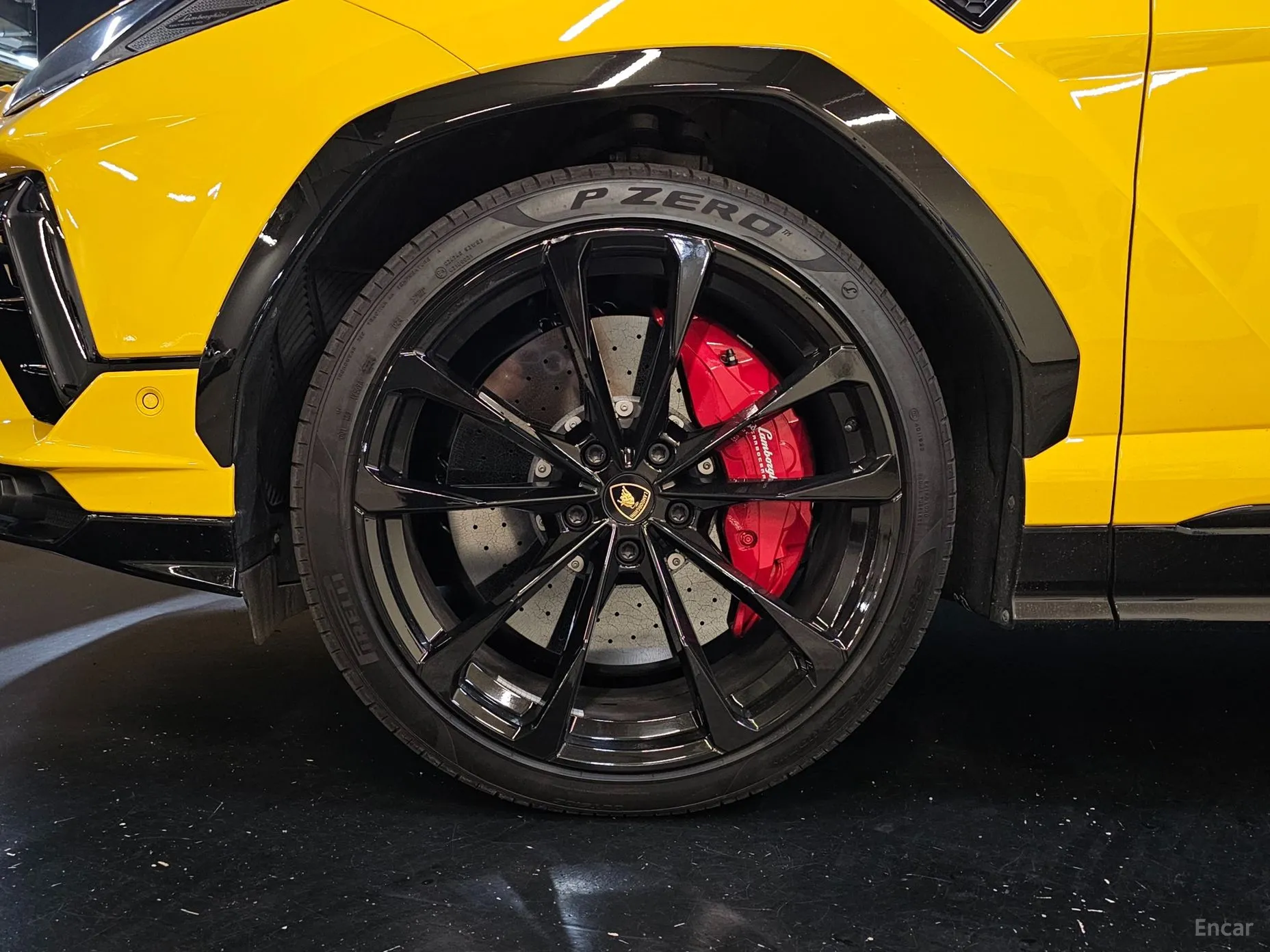 Lamborghini Urus превью 4