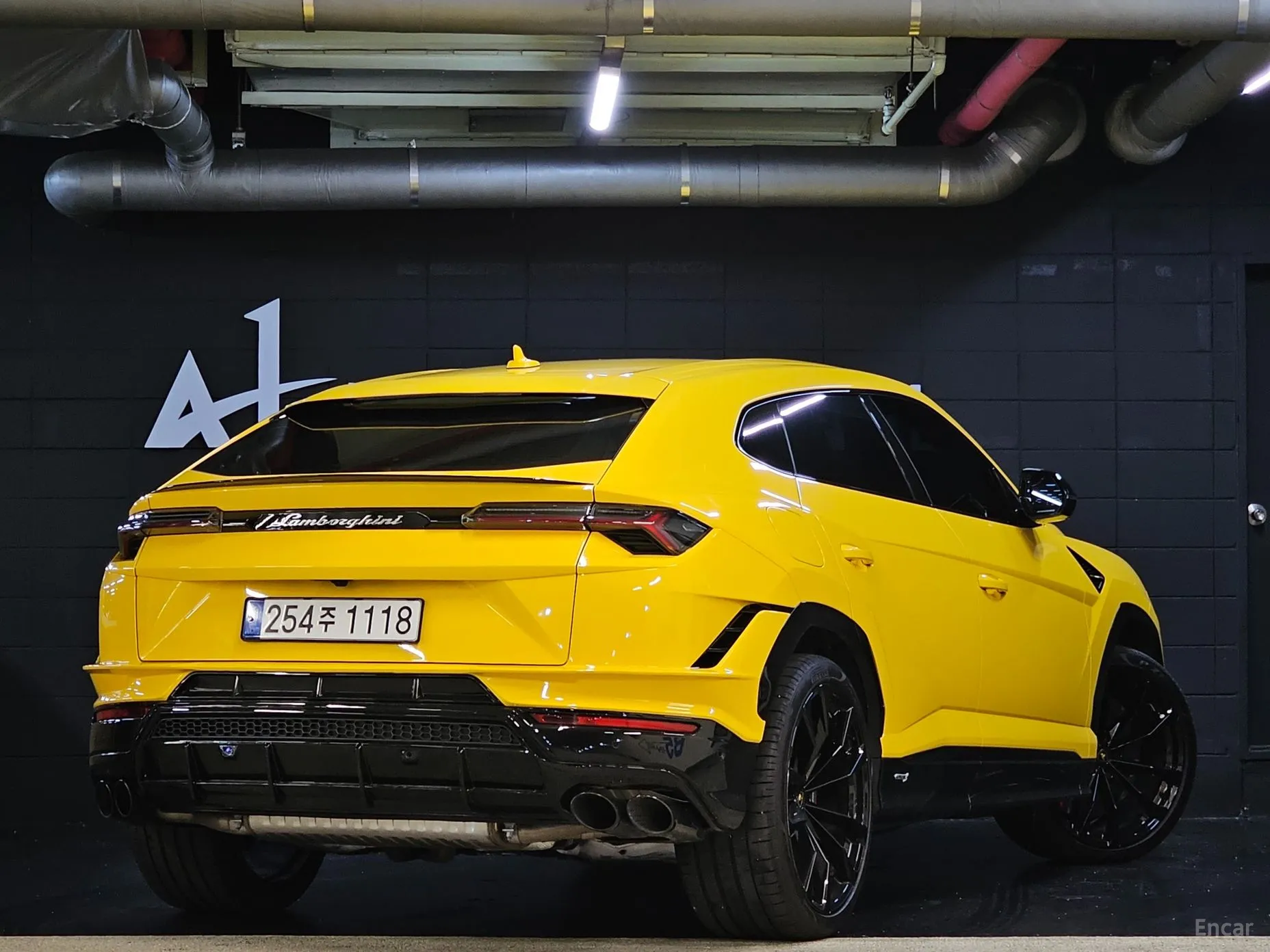 Lamborghini Urus превью 5
