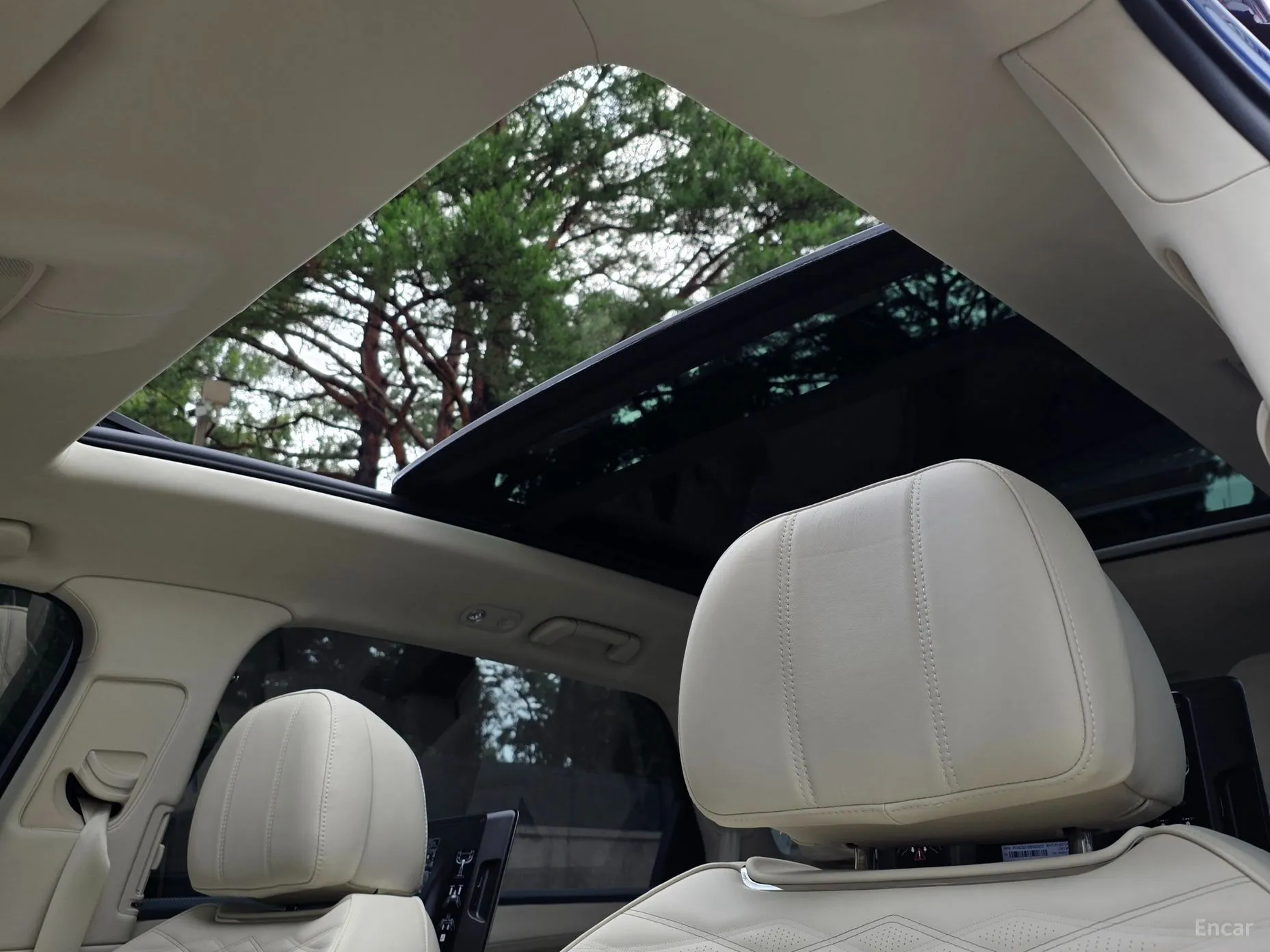 Bentley Bentayga превью 14