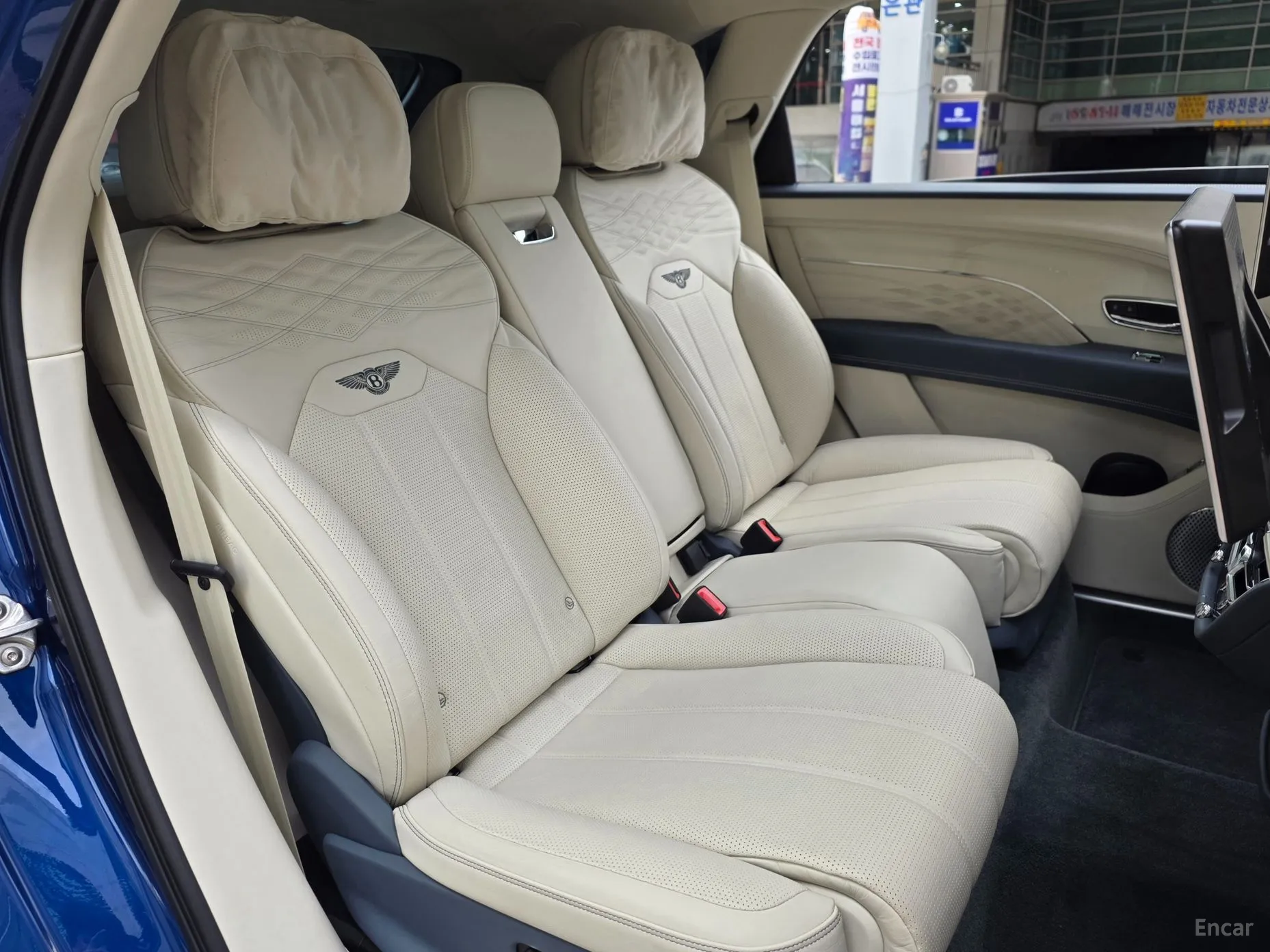 Bentley Bentayga превью 17