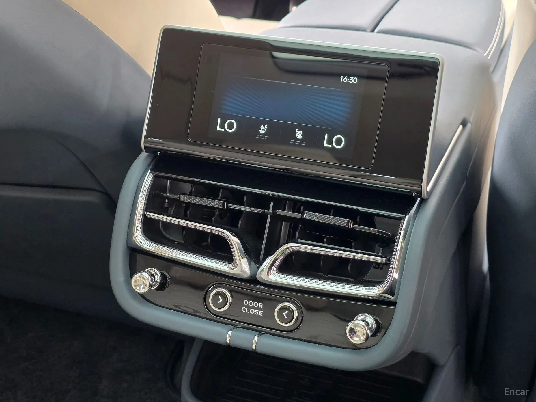 Bentley Bentayga превью 19