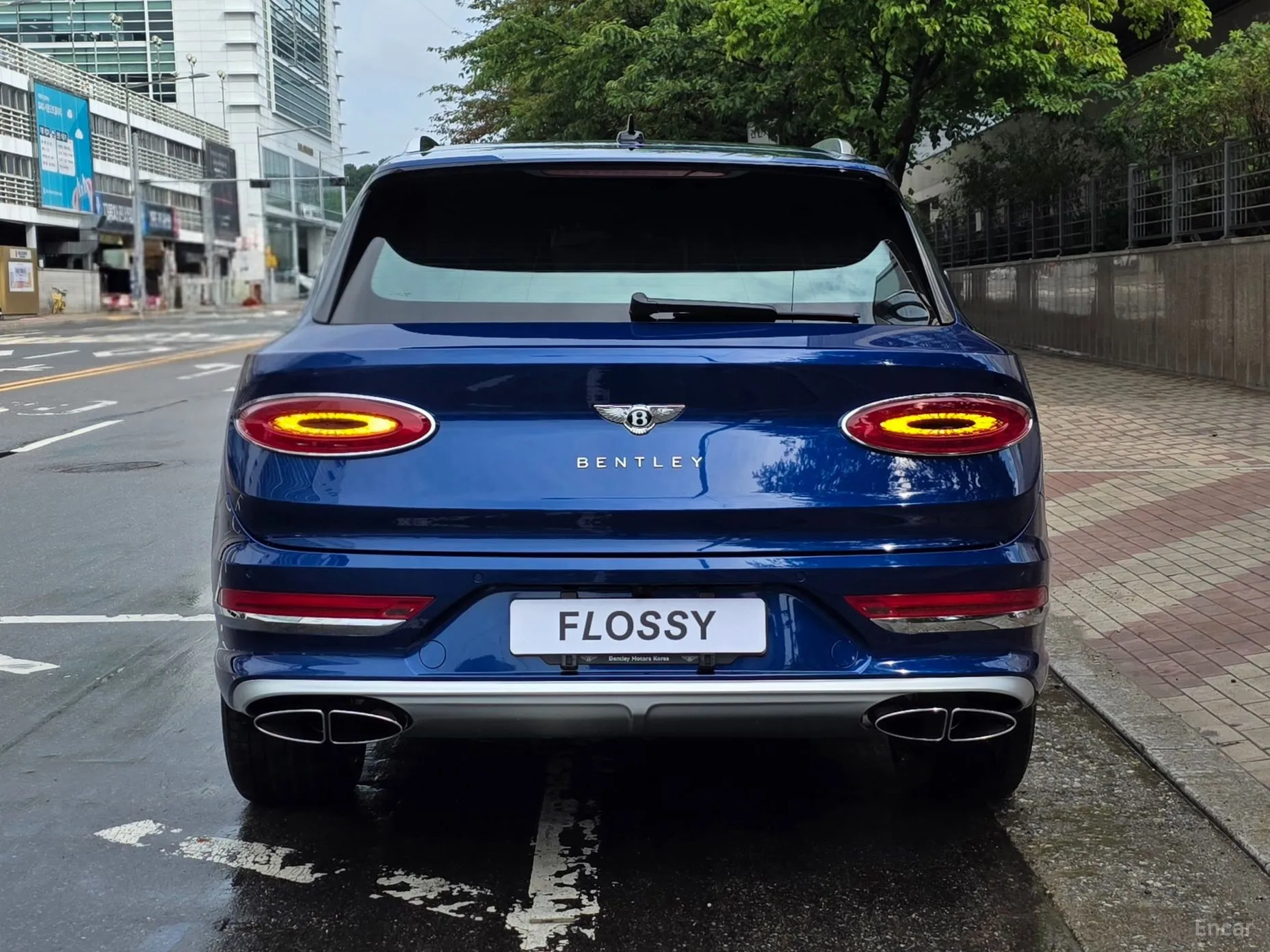 Bentley Bentayga превью 4