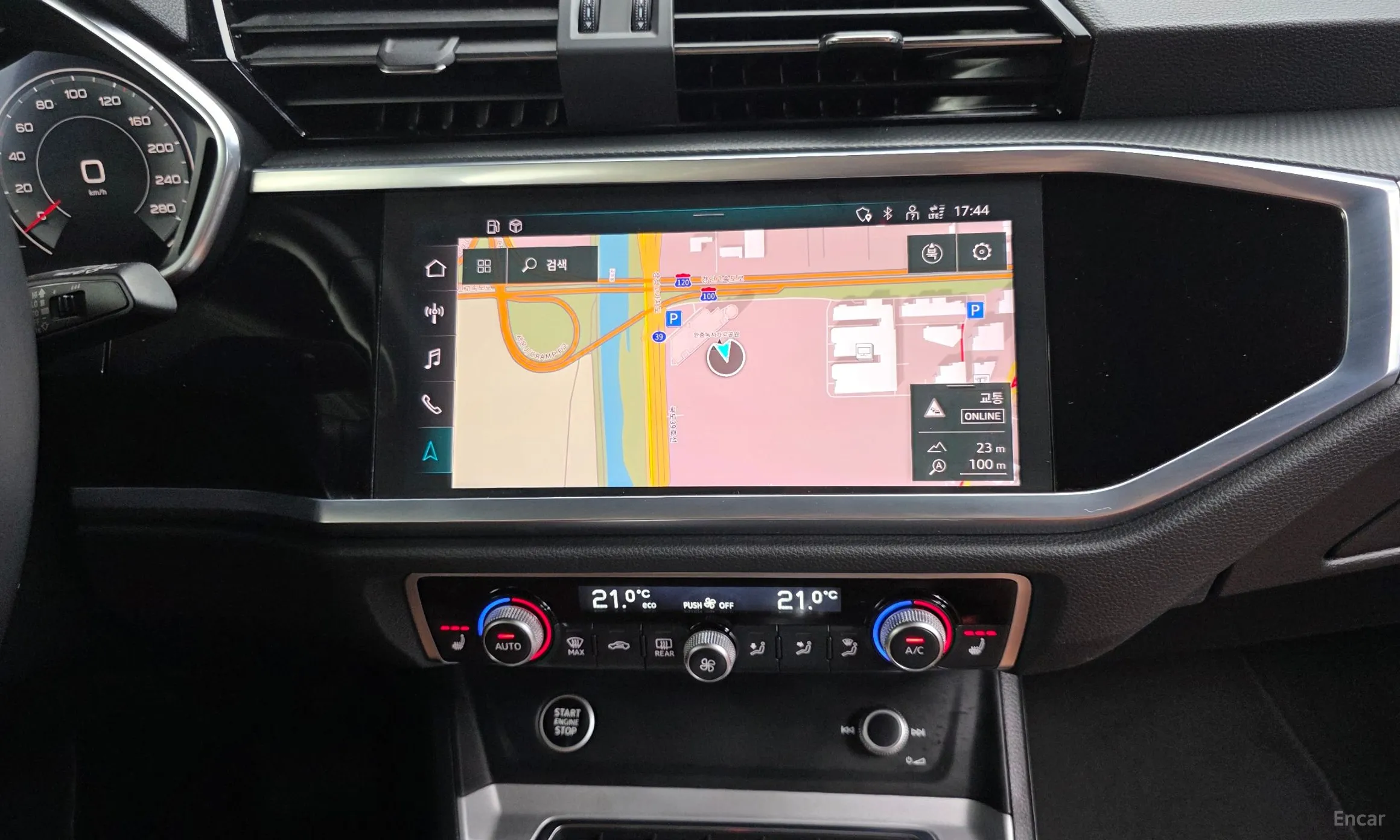 Audi Q3 (F3) превью 14