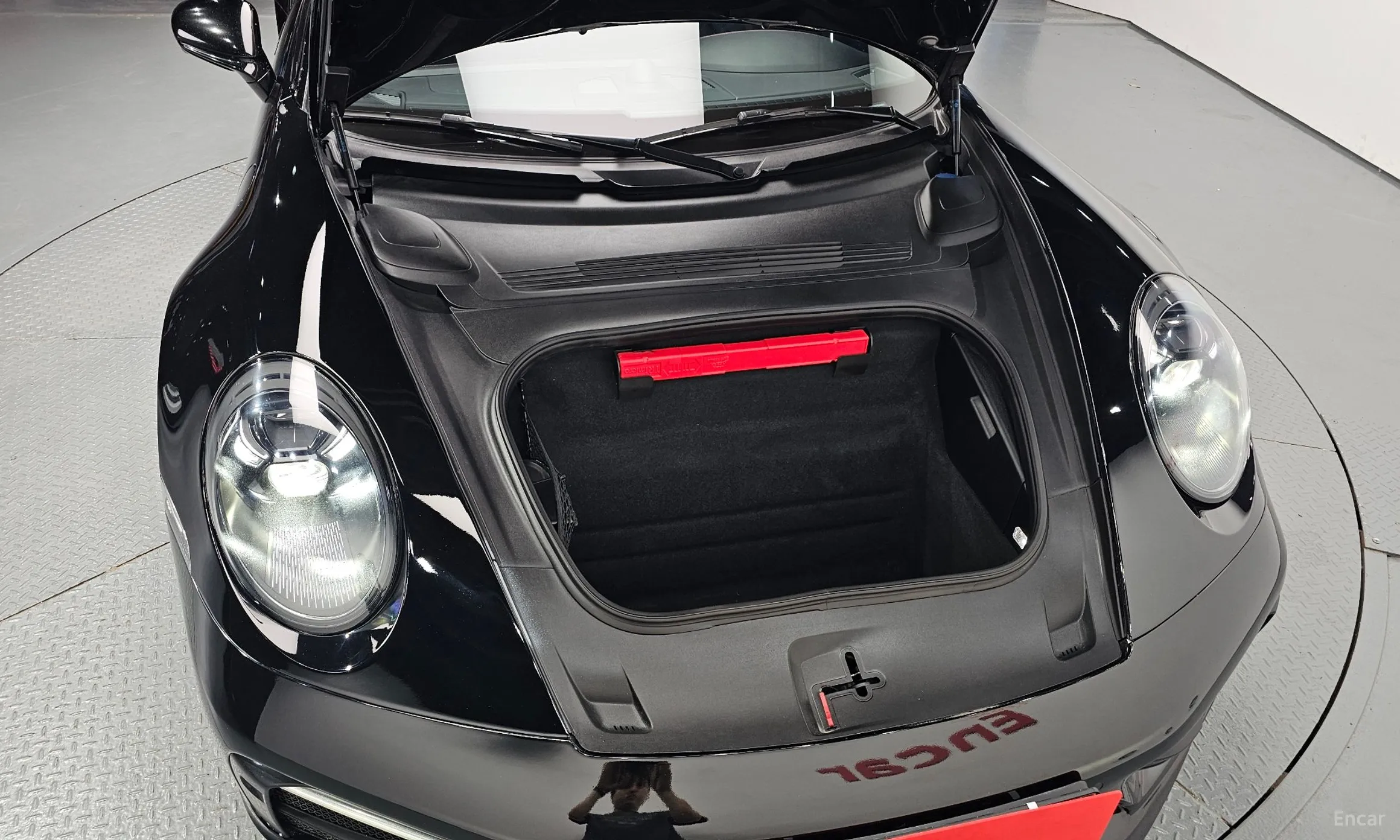 Porsche 911 (992) превью 20
