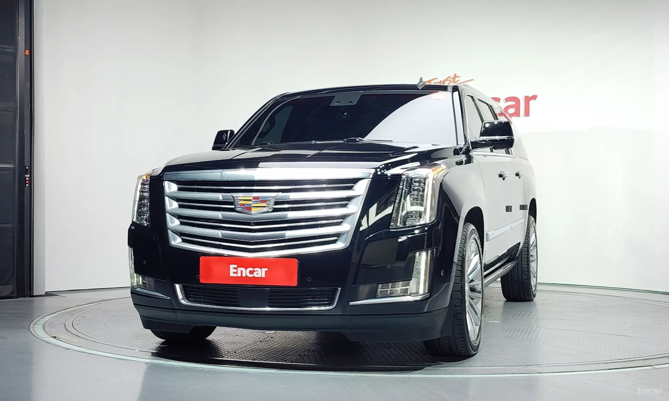 Cadillac Escalade превью 3
