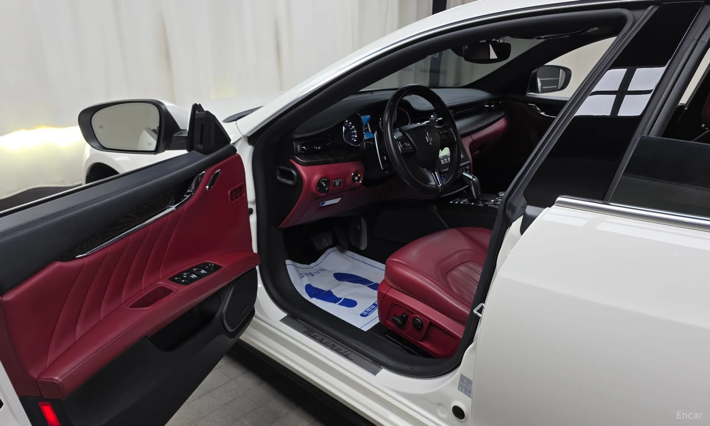 Maserati Quattroporte превью 10