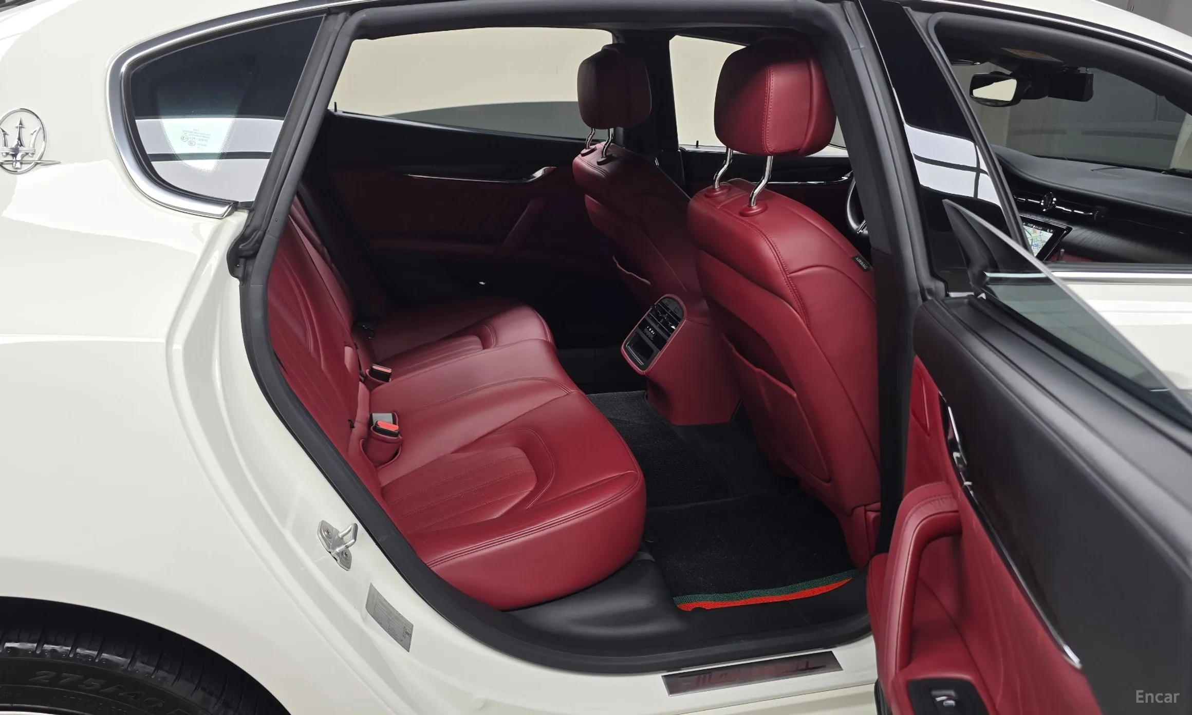 Maserati Quattroporte превью 11