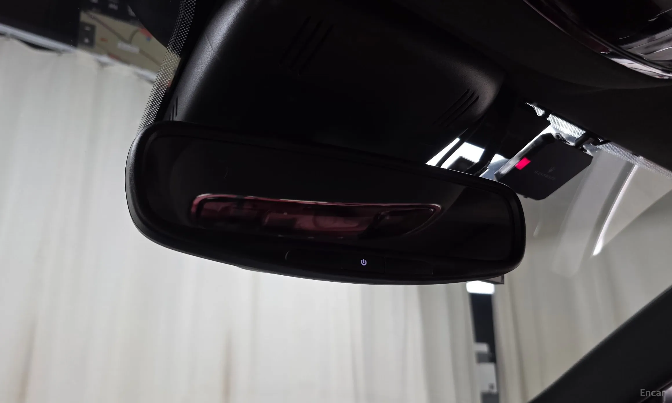 Maserati Quattroporte превью 20