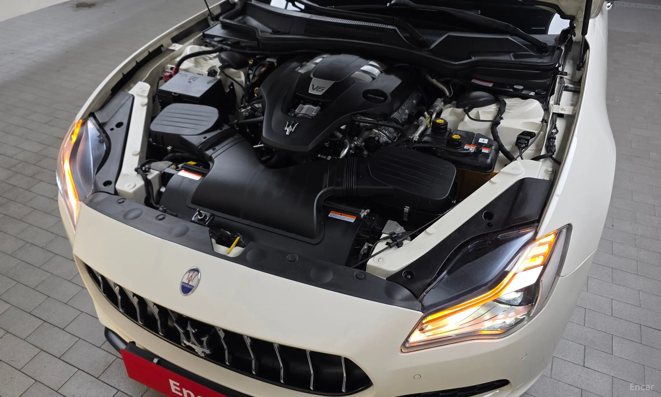 Maserati Quattroporte превью 6
