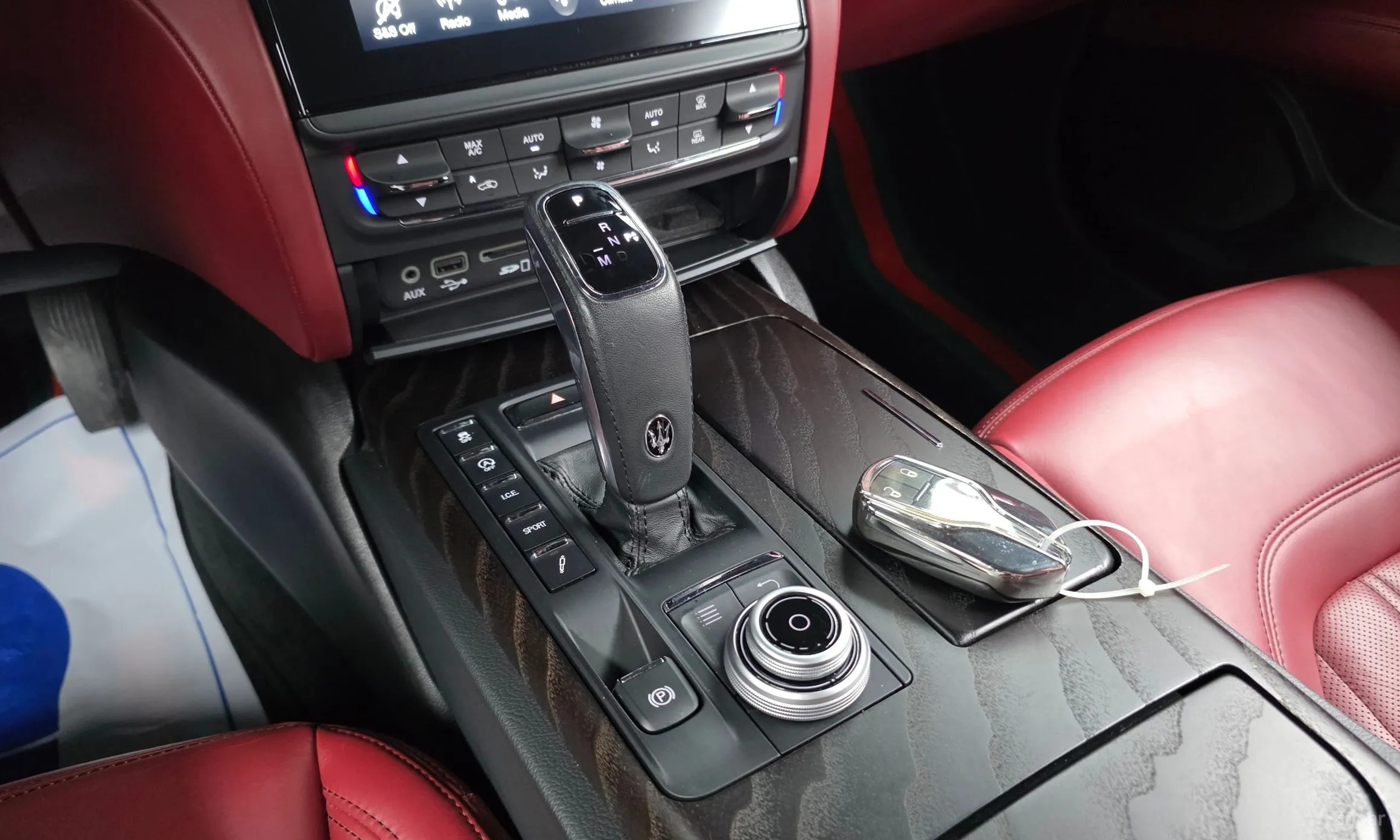 Maserati Quattroporte превью 9
