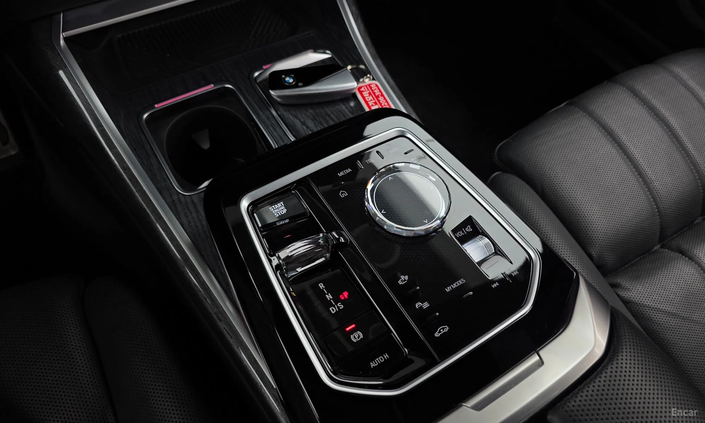 BMW 7 Series (G70) превью 9