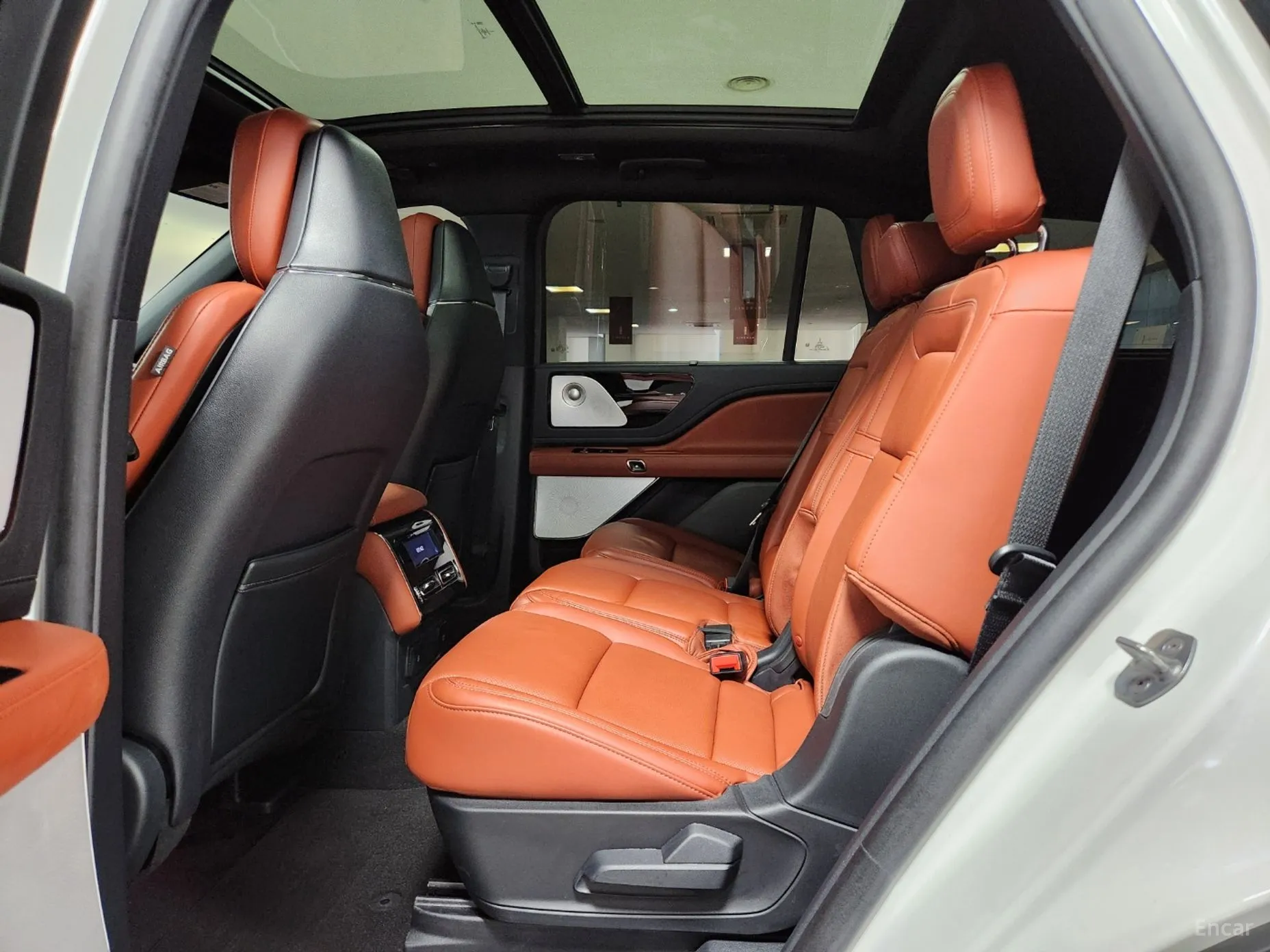 Lincoln Aviator 2nd Generation превью 11