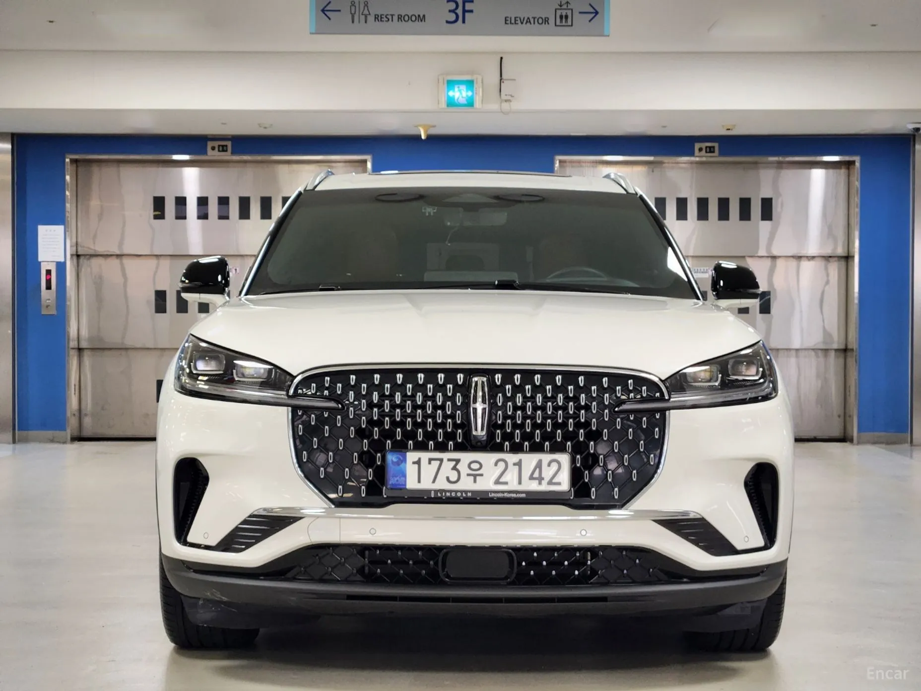Lincoln Aviator 2nd Generation превью 3