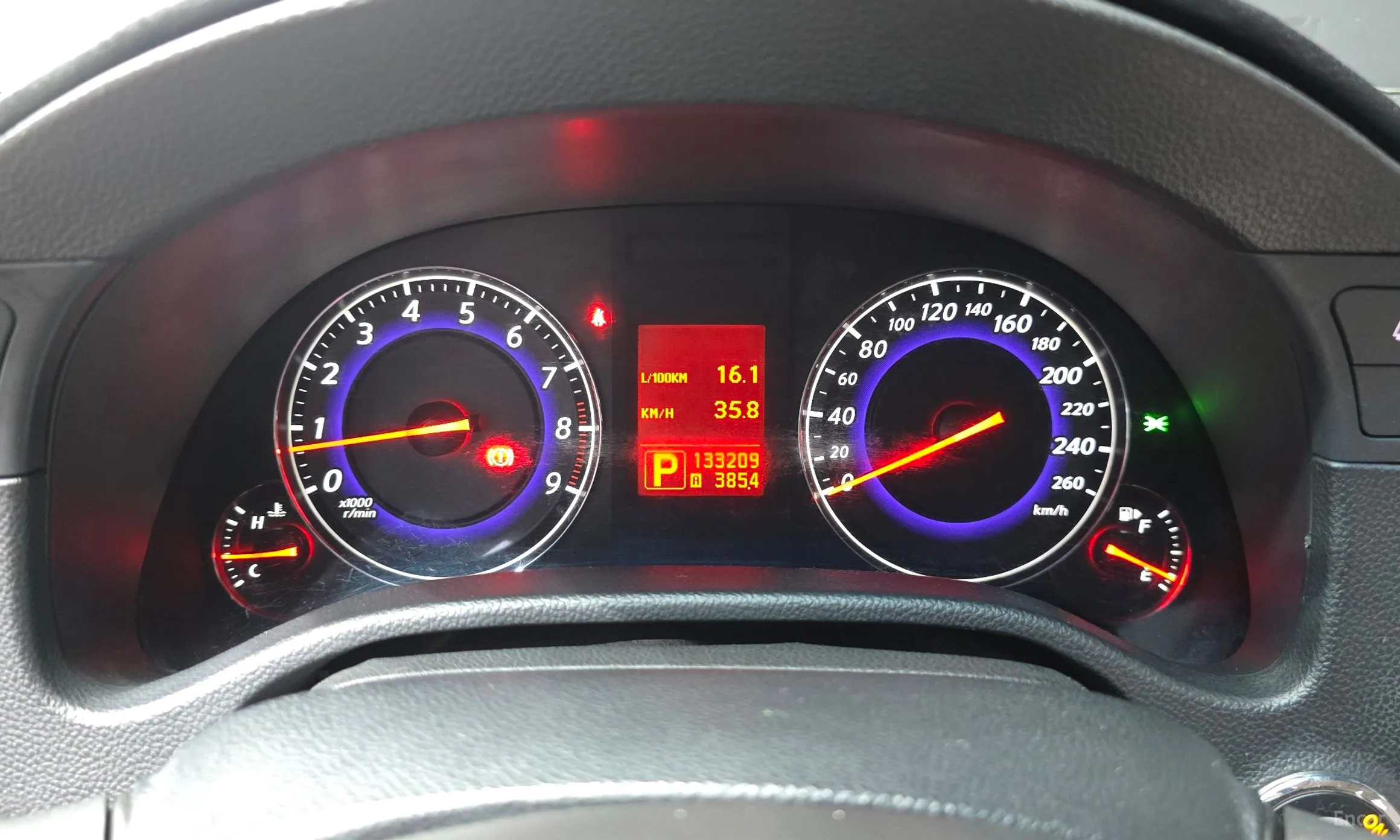 Infiniti G37 превью 8