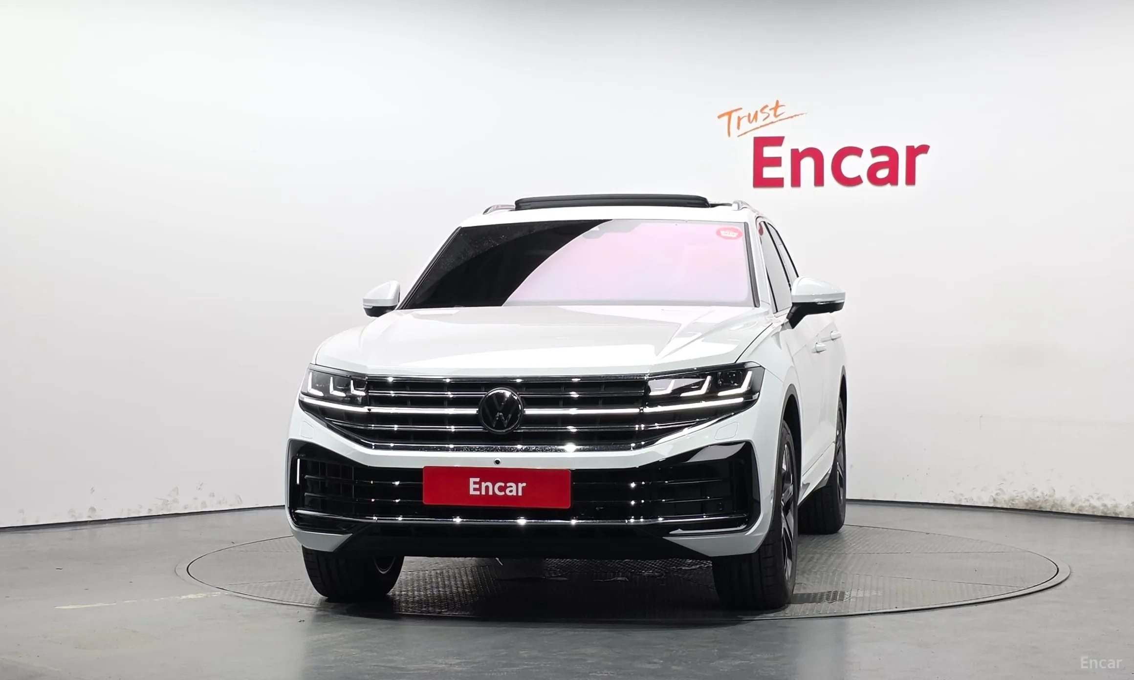 Volkswagen Touareg 3rd Generation превью 3
