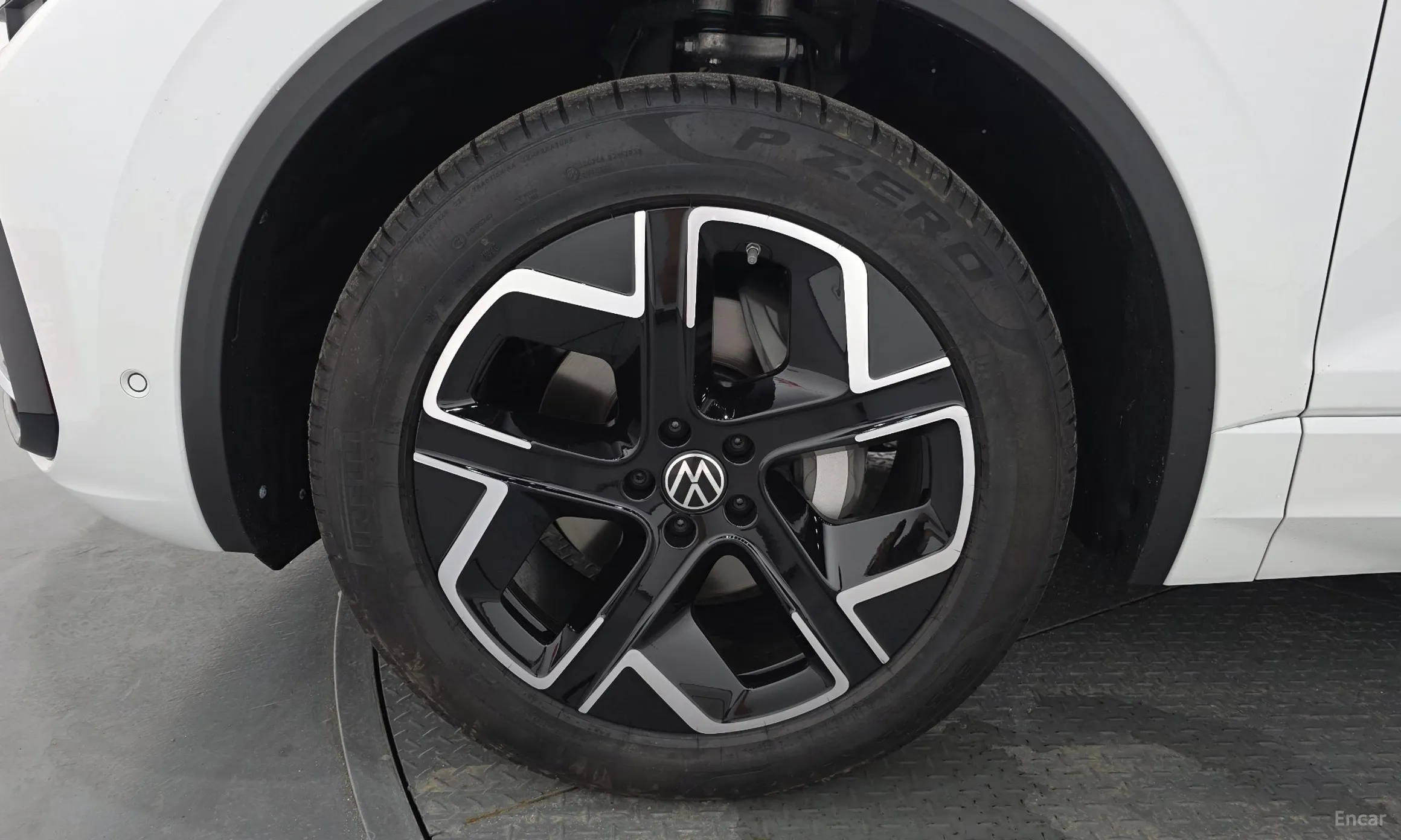 Volkswagen Touareg 3rd Generation превью 5