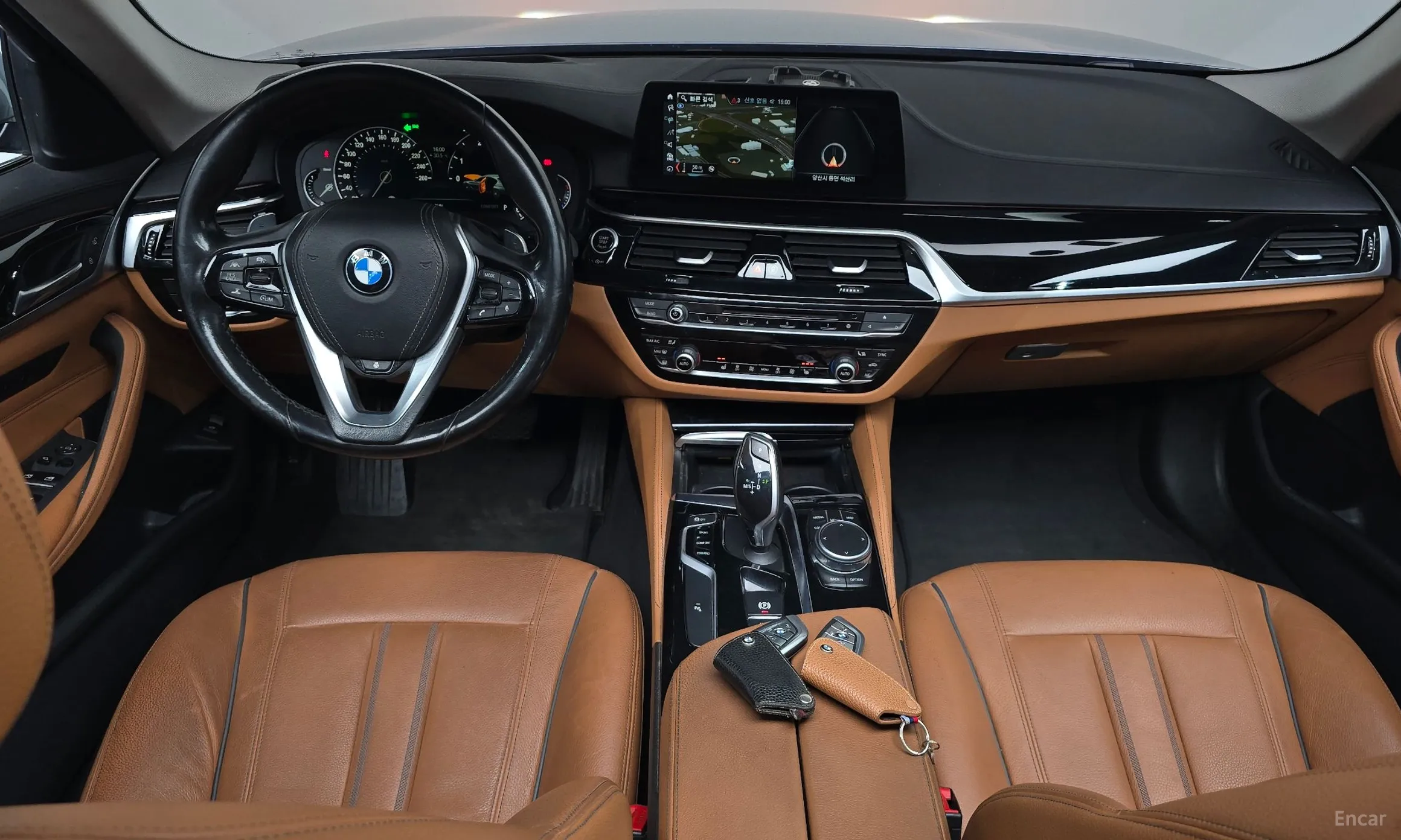 BMW 5 Series (G30) превью 7