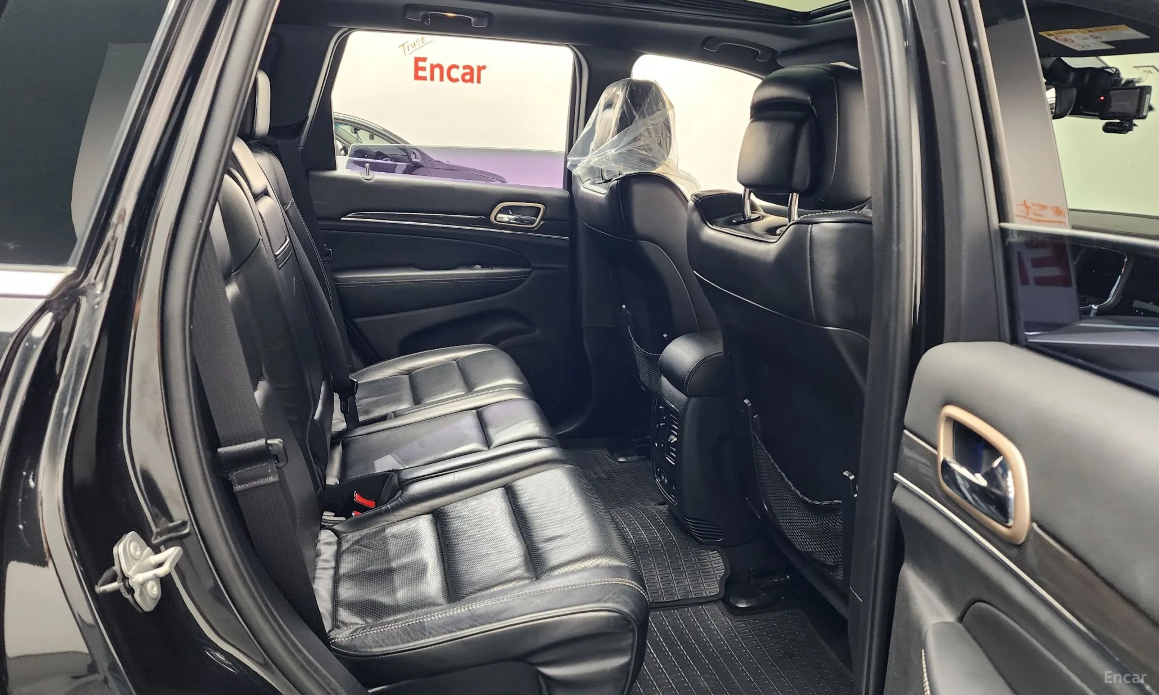 Jeep Grand Cherokee превью 11