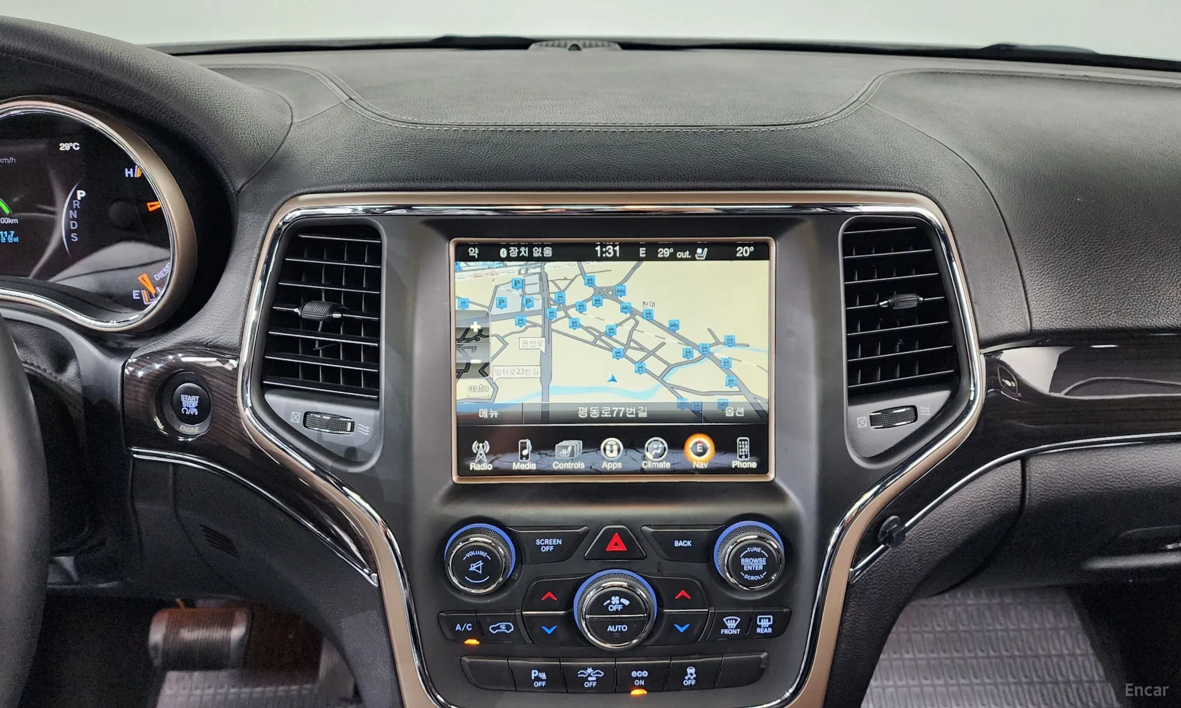 Jeep Grand Cherokee превью 13