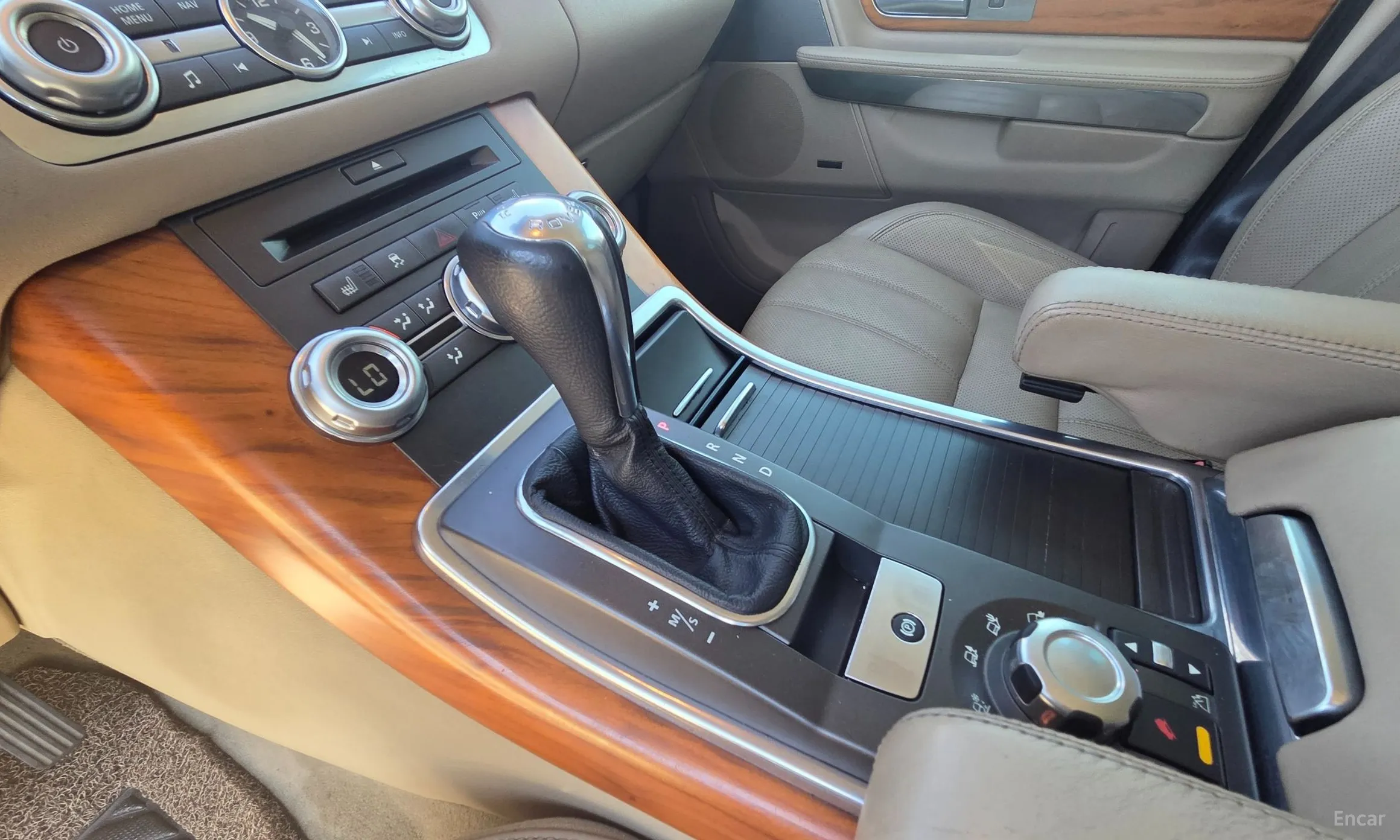Land Rover Range Rover Sport превью 9
