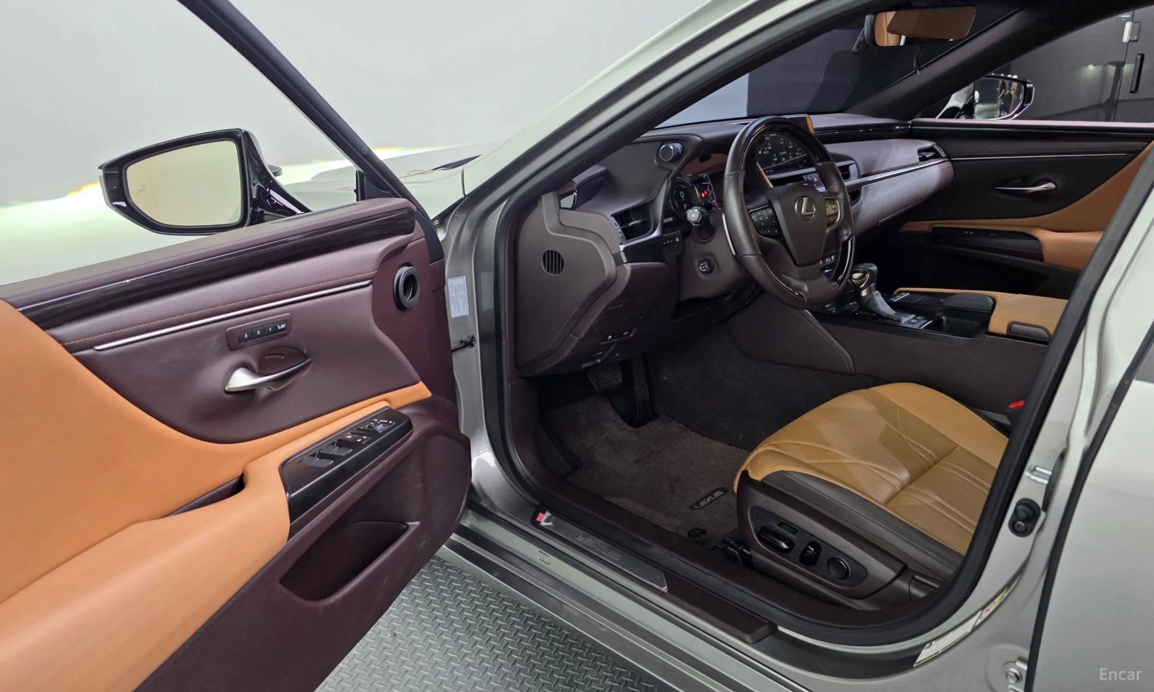 Lexus ES300h 7th Generation превью 10
